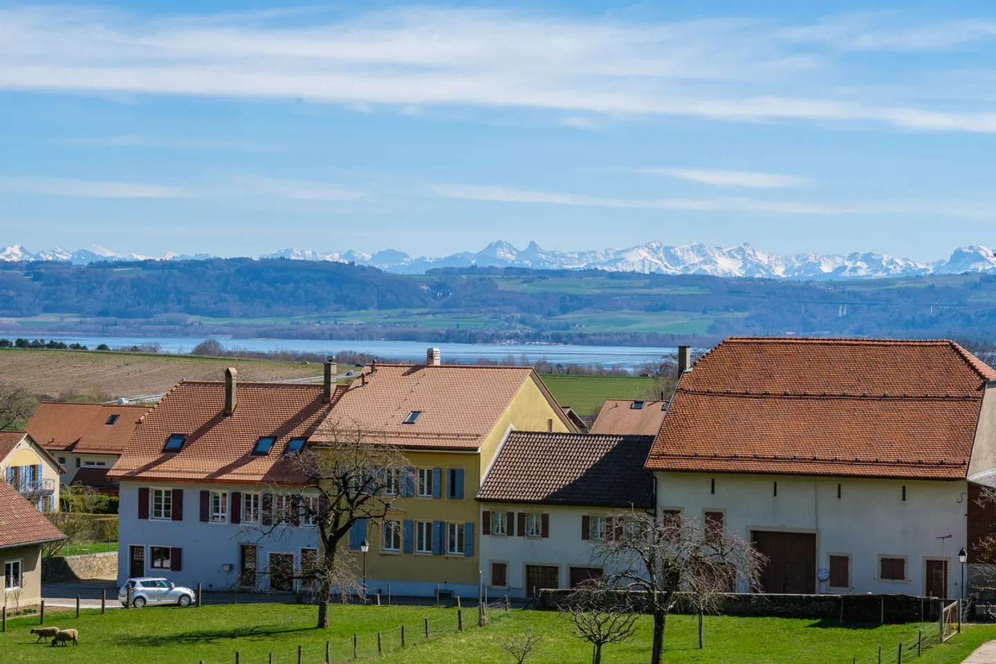 Superbe maison de maître du XVIIème, vue Lac, proche Yverdon - Photo 2 sur 16