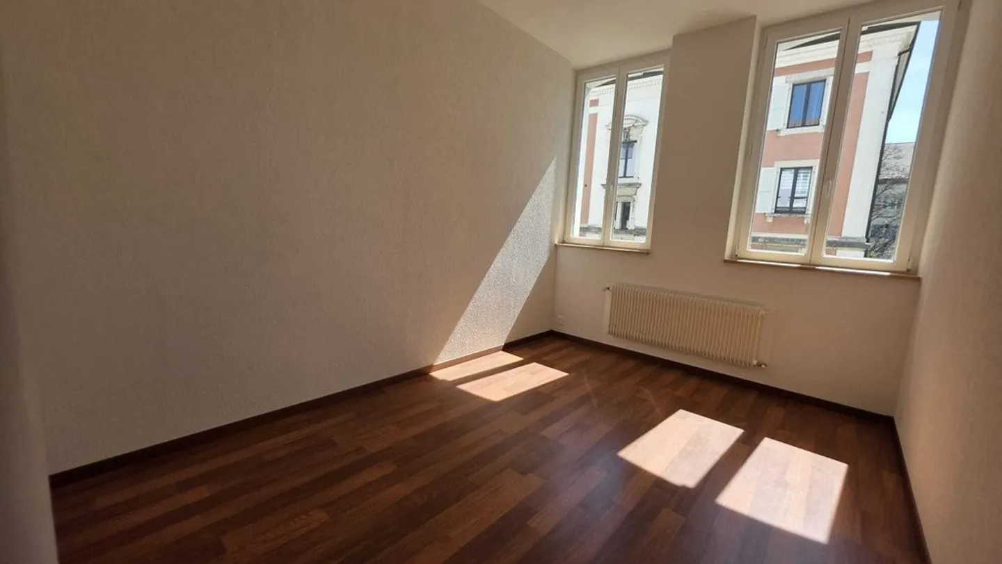 Appartement en Ville avec Cuisine Moderne - Photo 1 sur 11