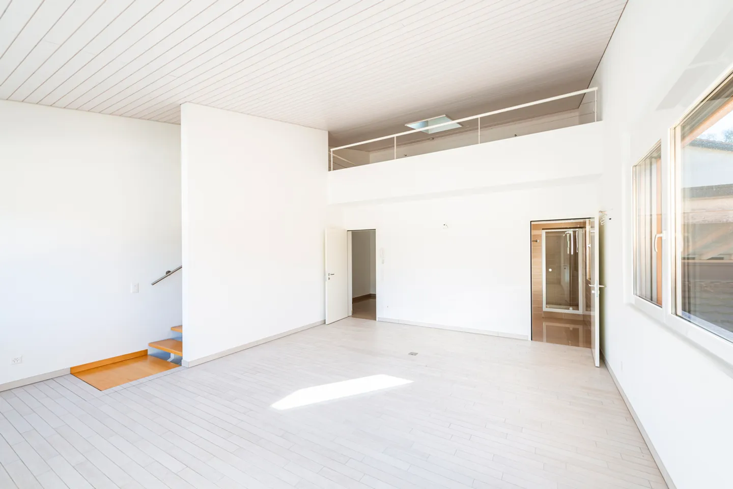 Charming Family Home in Vezia - Photo 12 of 17