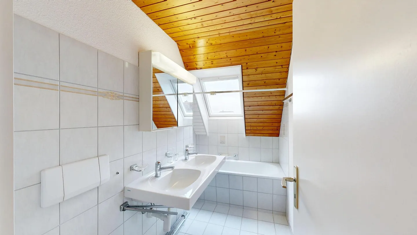 Living with Charm in Romanshorn - Photo 6 of 8