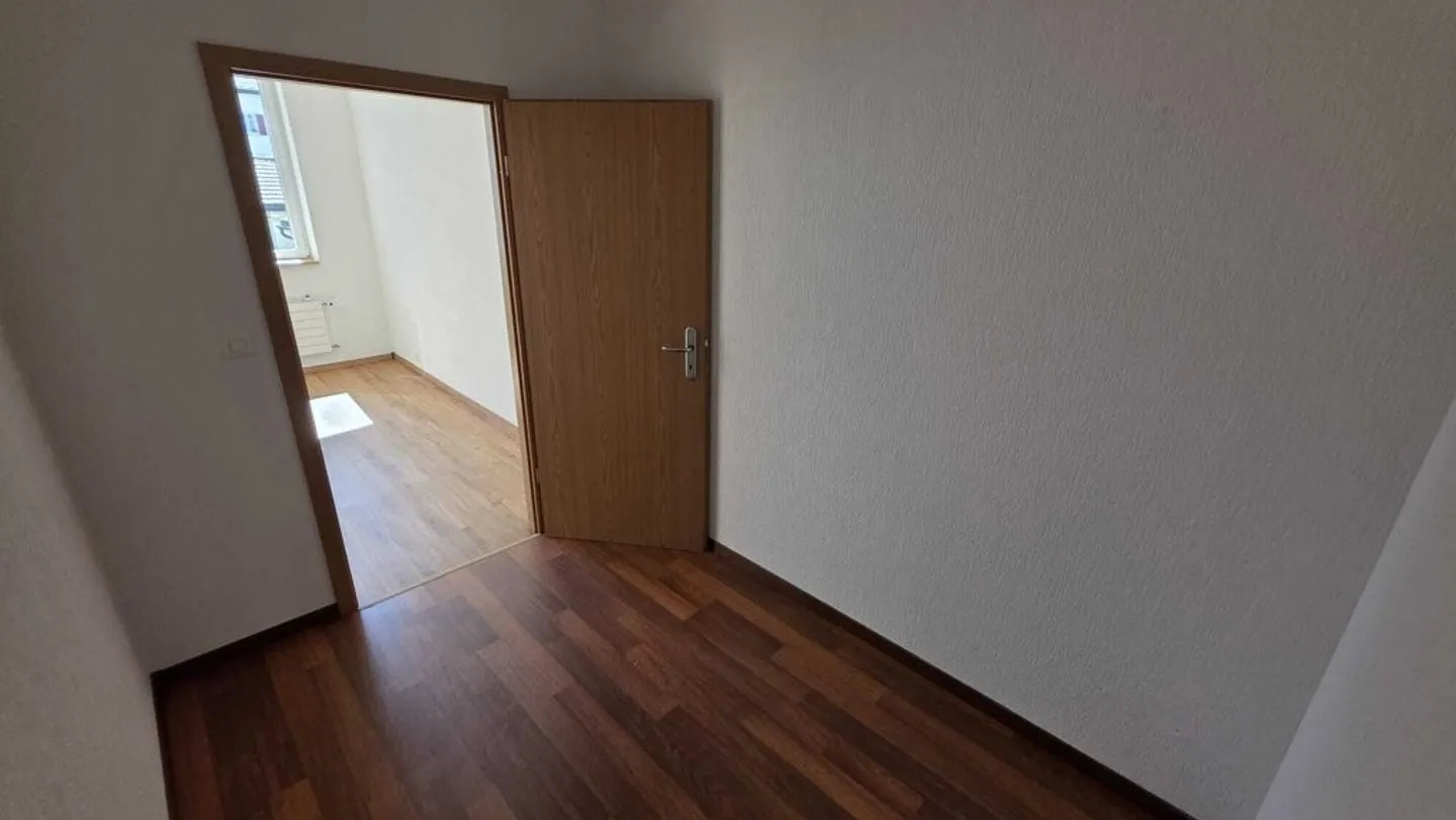 Appartement en Ville avec Cuisine Moderne - Photo 3 sur 11