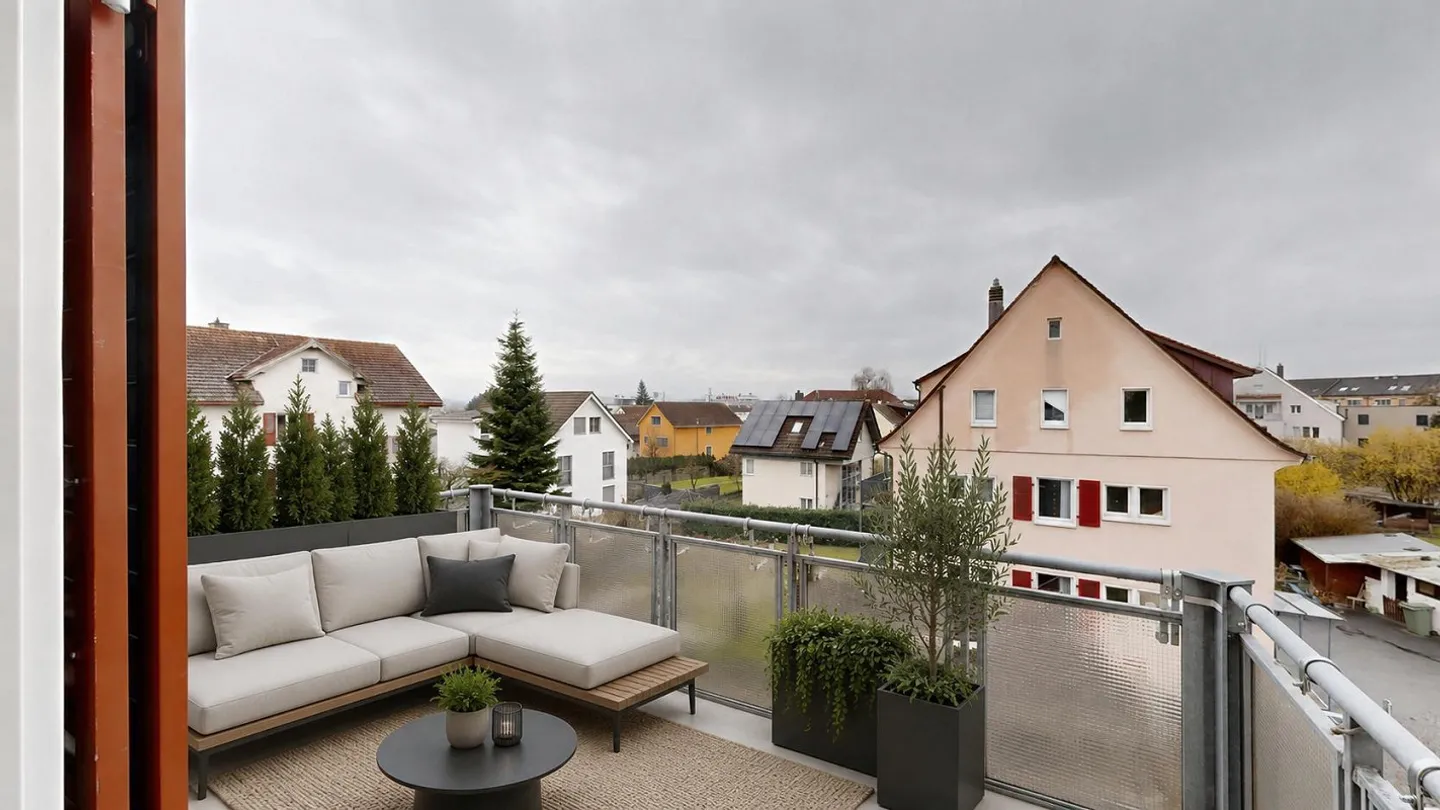 Living with Charm in Romanshorn - Photo 7 of 8