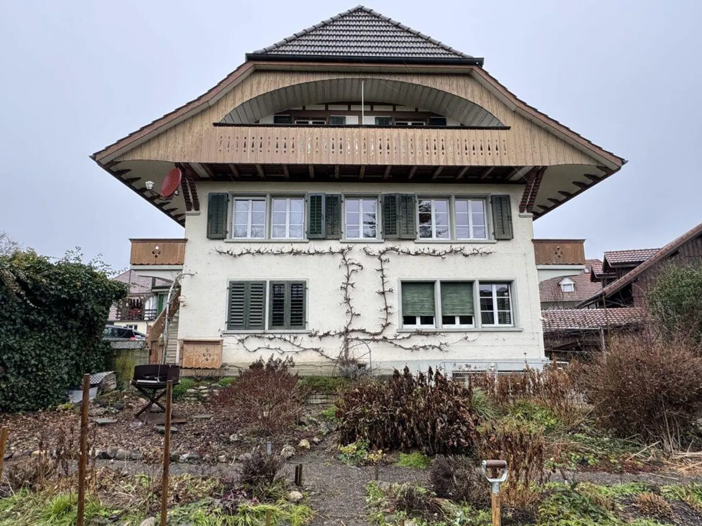 Charmante appartement sous les toits dans un emplacement central - Photo 1 sur 10