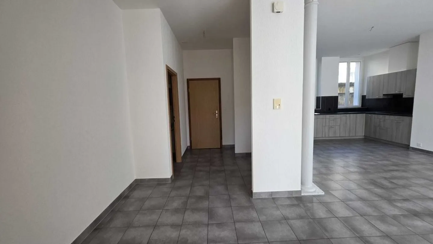 Appartement en Ville avec Cuisine Moderne - Photo 6 sur 11