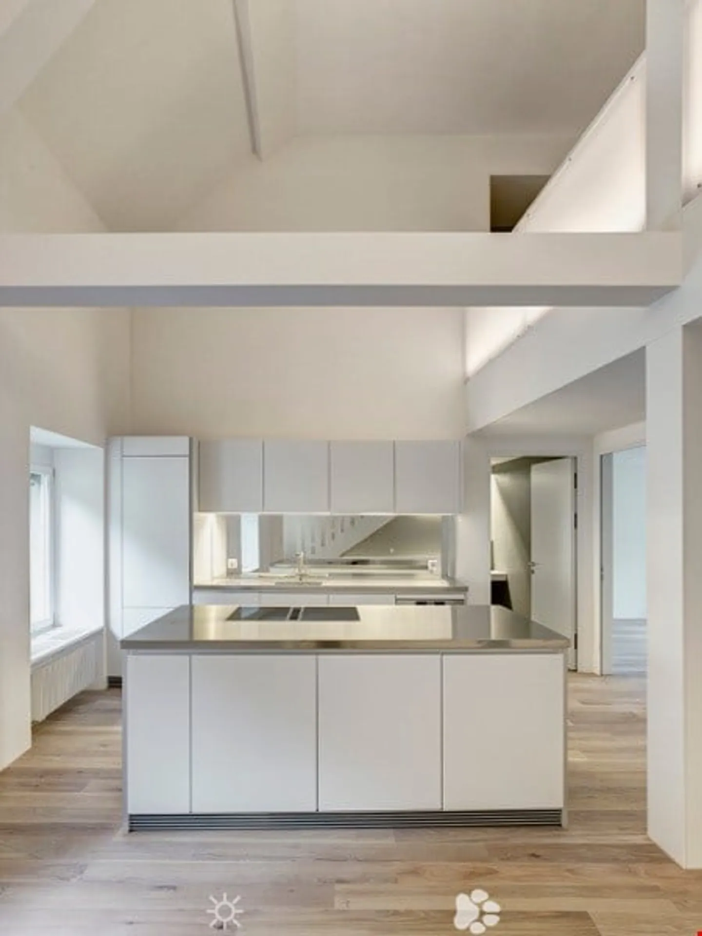 Exclusive 5.5-Room Duplex Apartment in the Heart of the City of Biel - Photo 2 of 11