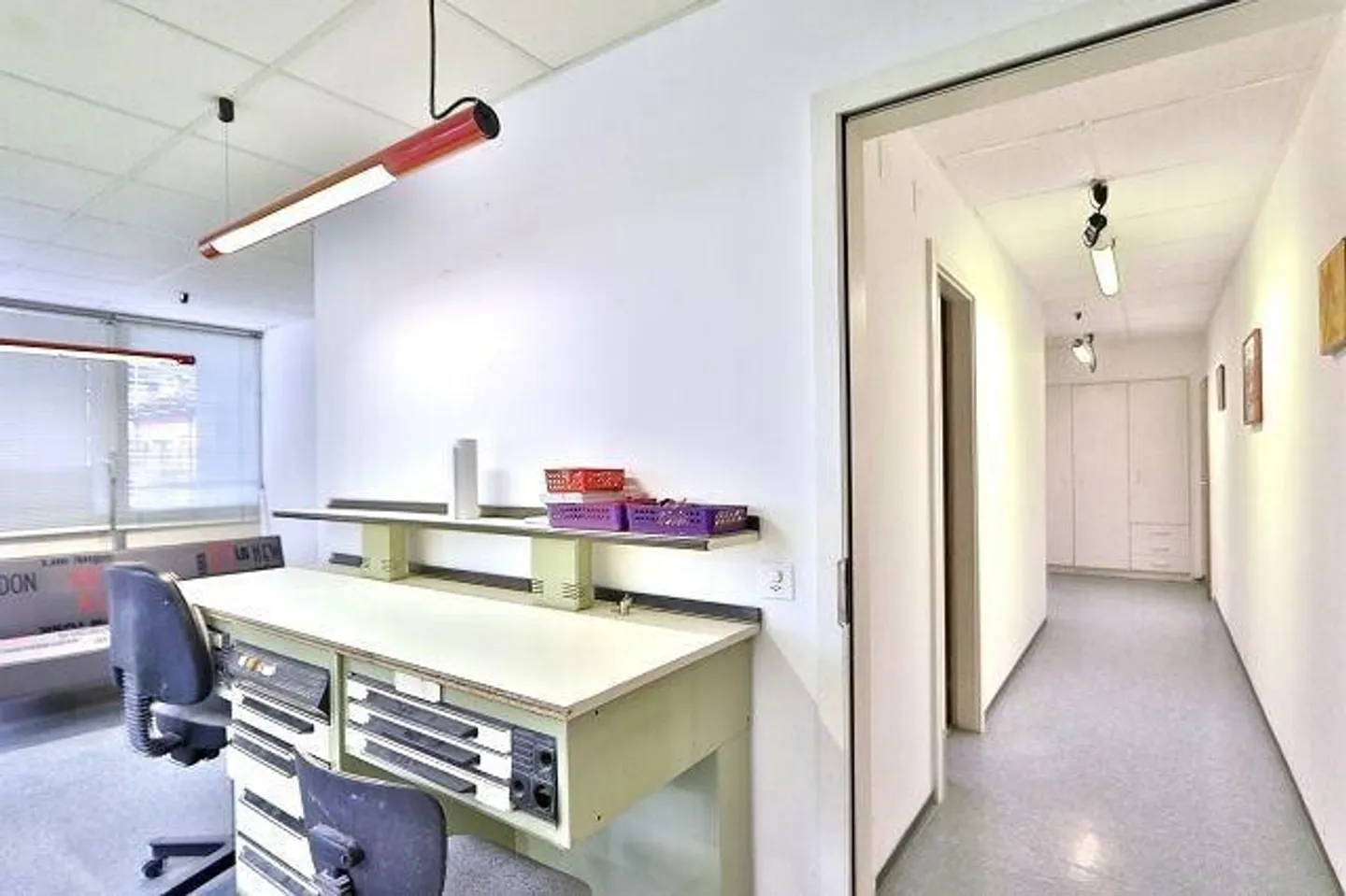 Zentrale Bürofläche in Locarno - Foto 9 von 13