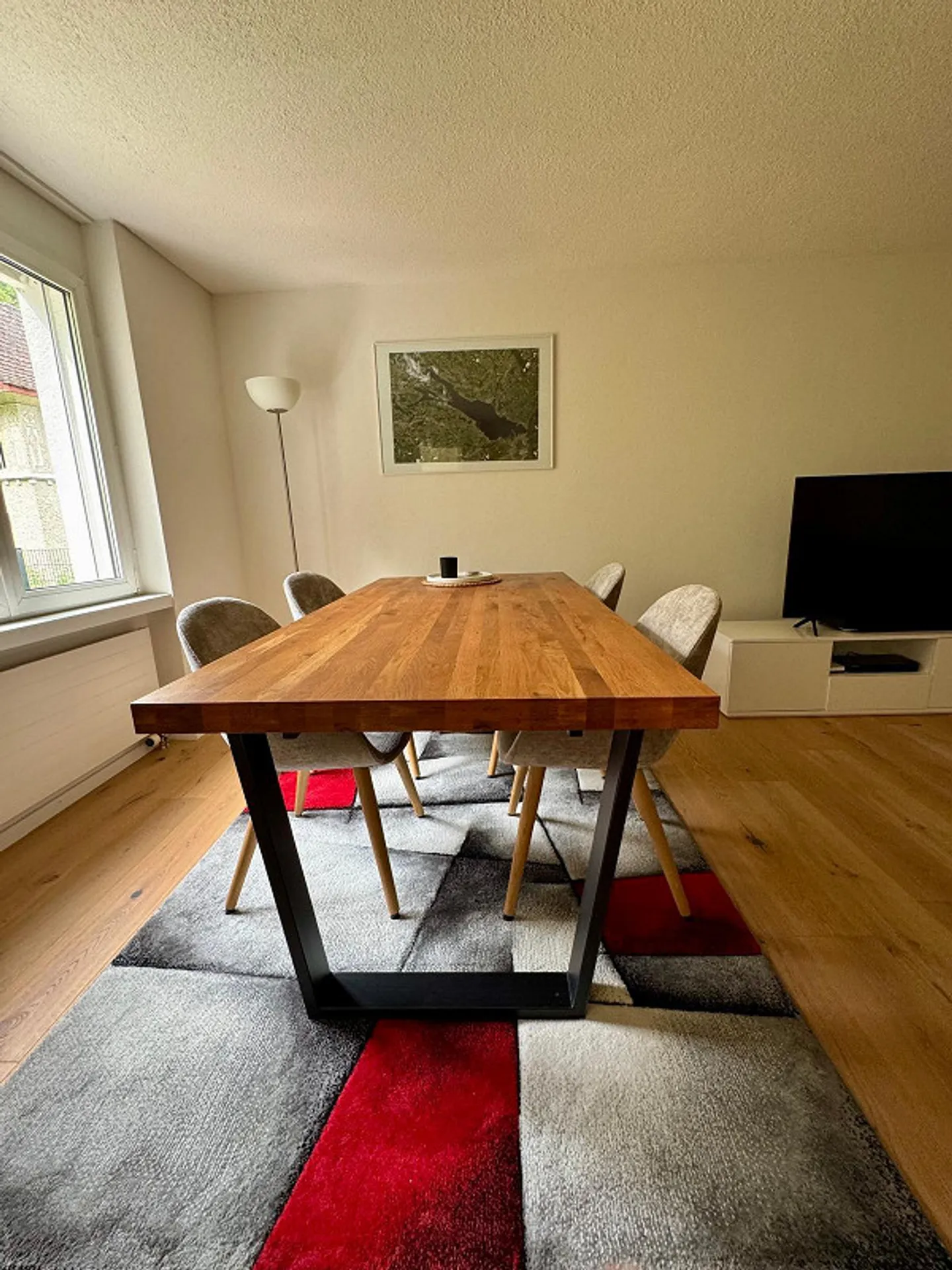 Appartamento di 3,5 stanze con patio, lavatrice/asciugatrice propria, 2 bagni - Foto 12 di 30