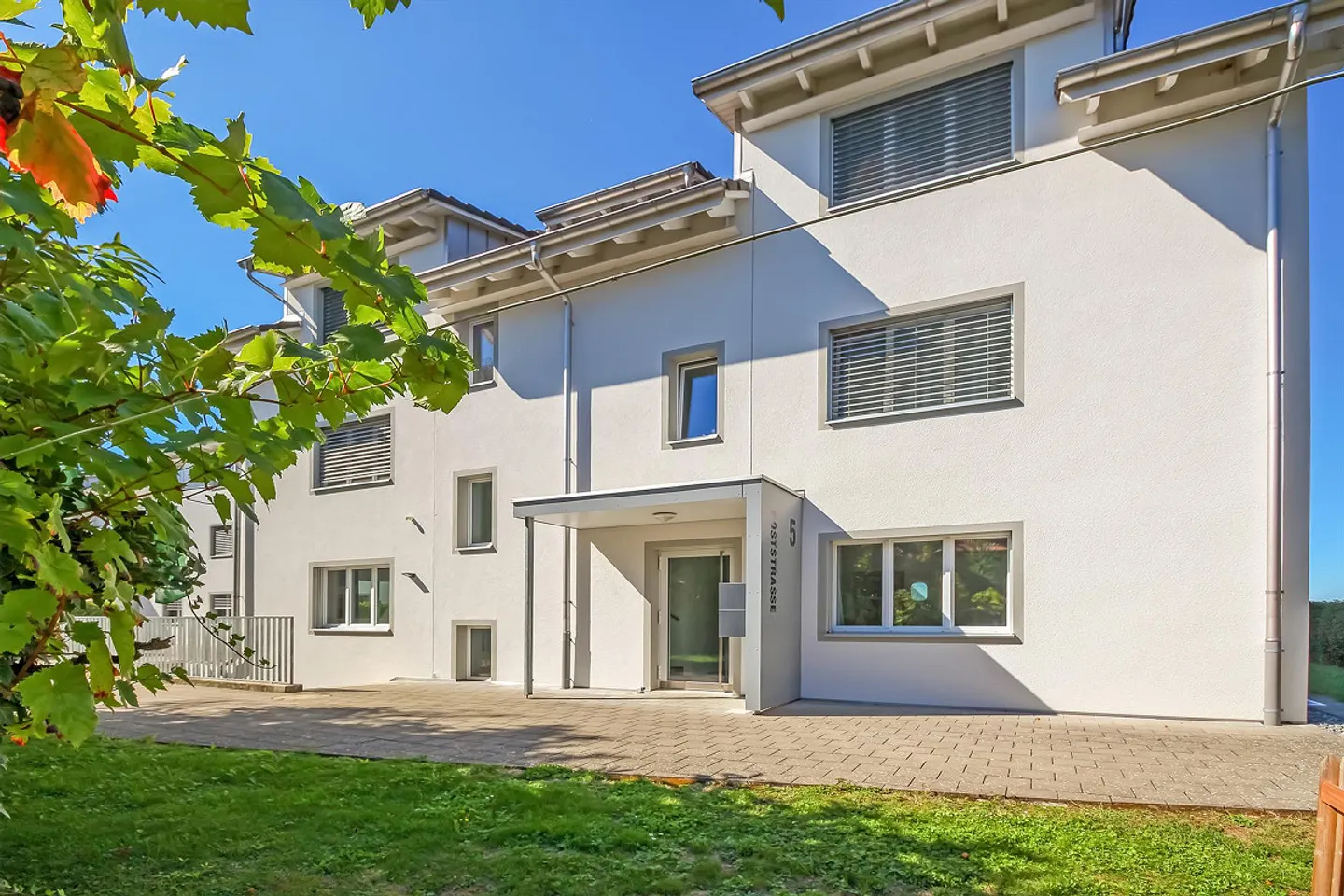 Beaucoup d'espace pour vivre – Appartement de jardin exclusif de 5½ pièces à Fruthwilen - Photo 5 sur 21