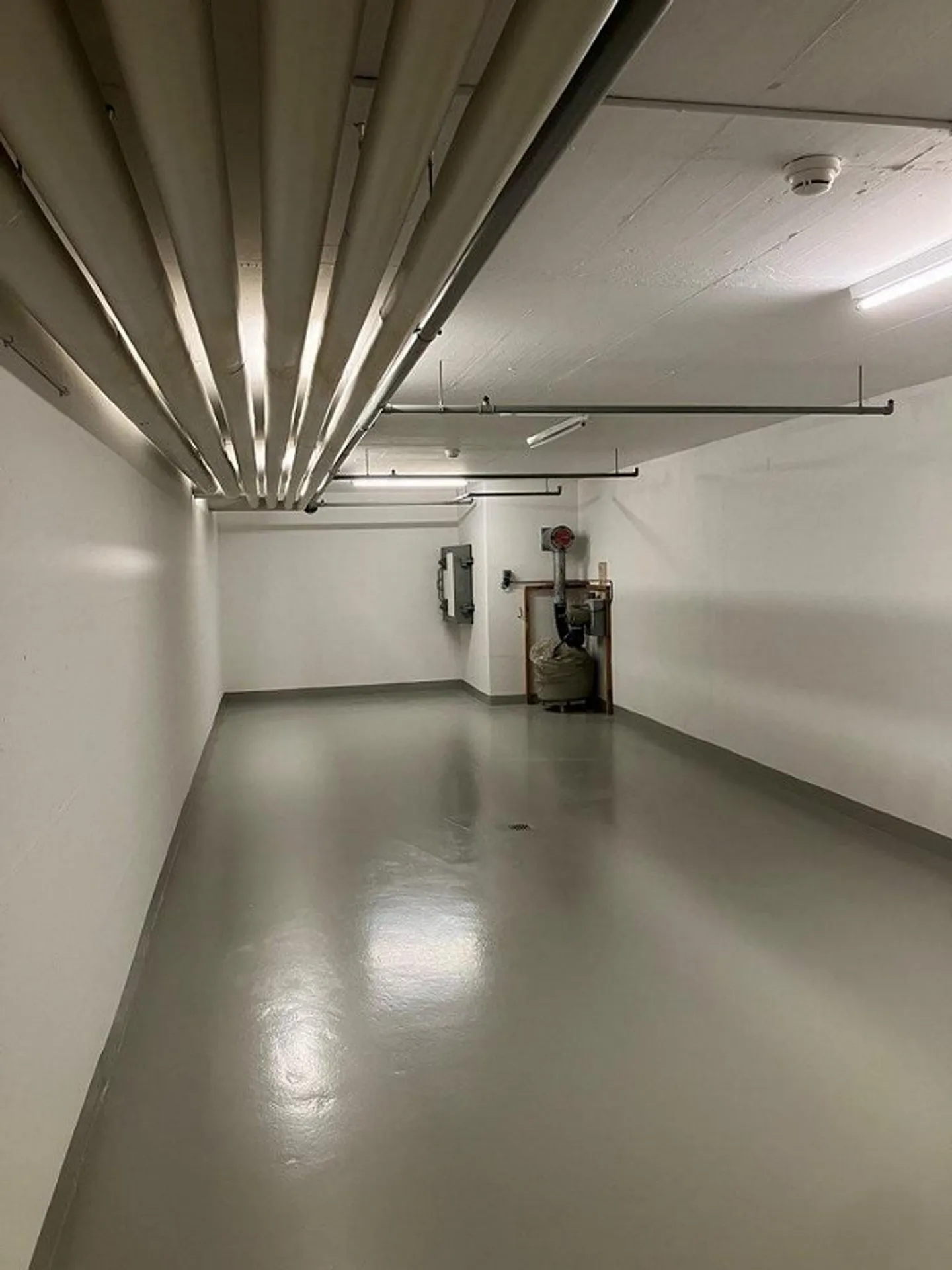 Espace de stockage au cœur de Zurich ! - Photo 3 sur 4