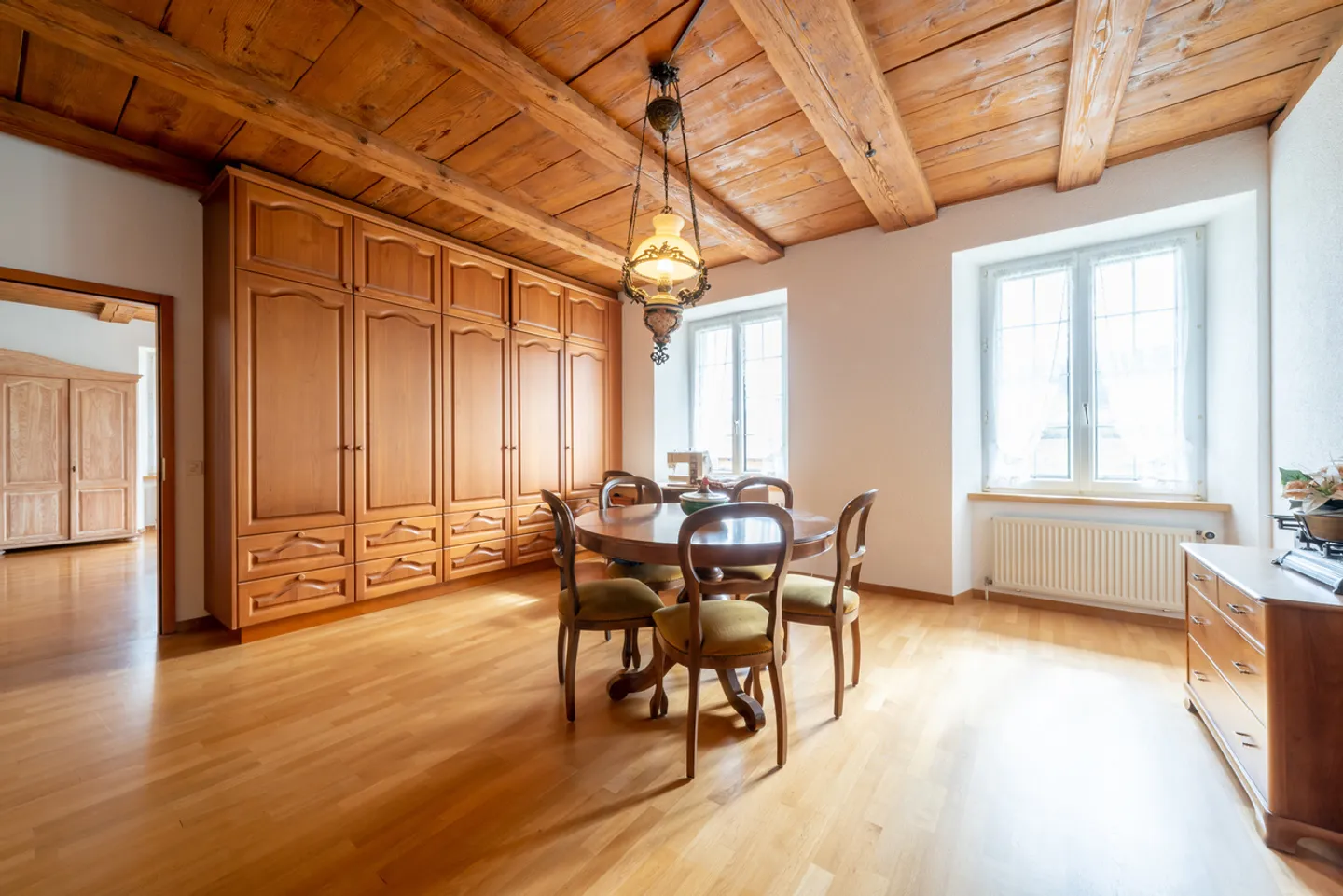 Sie suchen eine besondere Liegenschaft mit viel Charme? - Foto 4 von 12