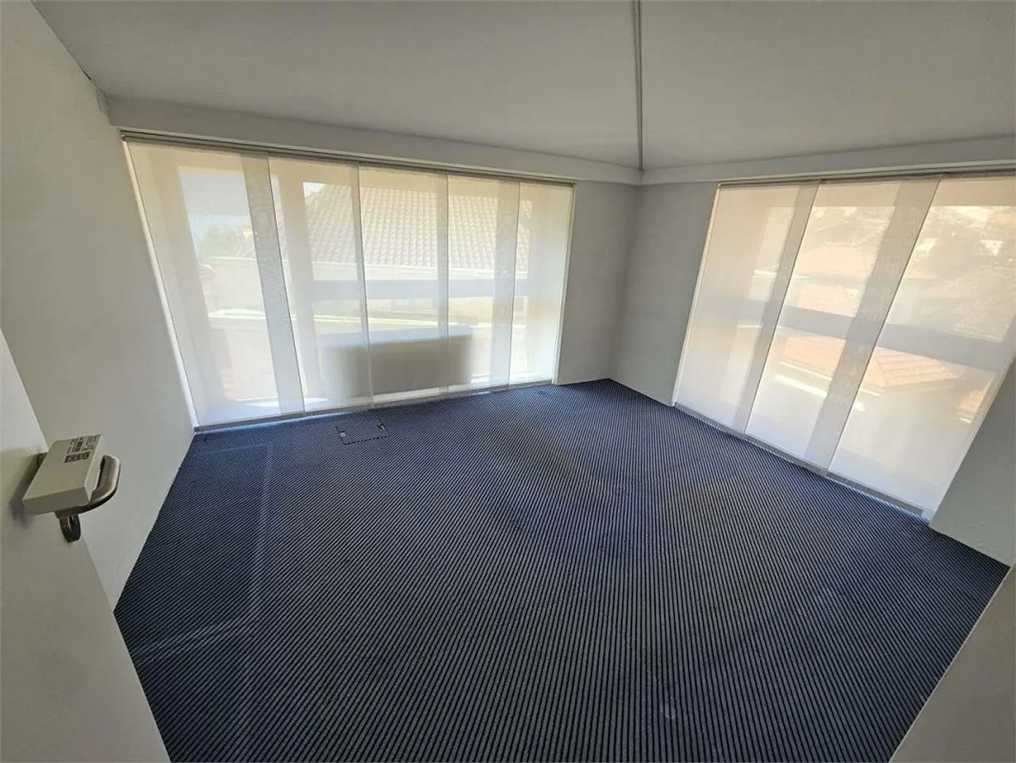 Lugano Zentrum, Büro im obersten Stockwerk 7.5 Zimmer - Foto 4 von 13