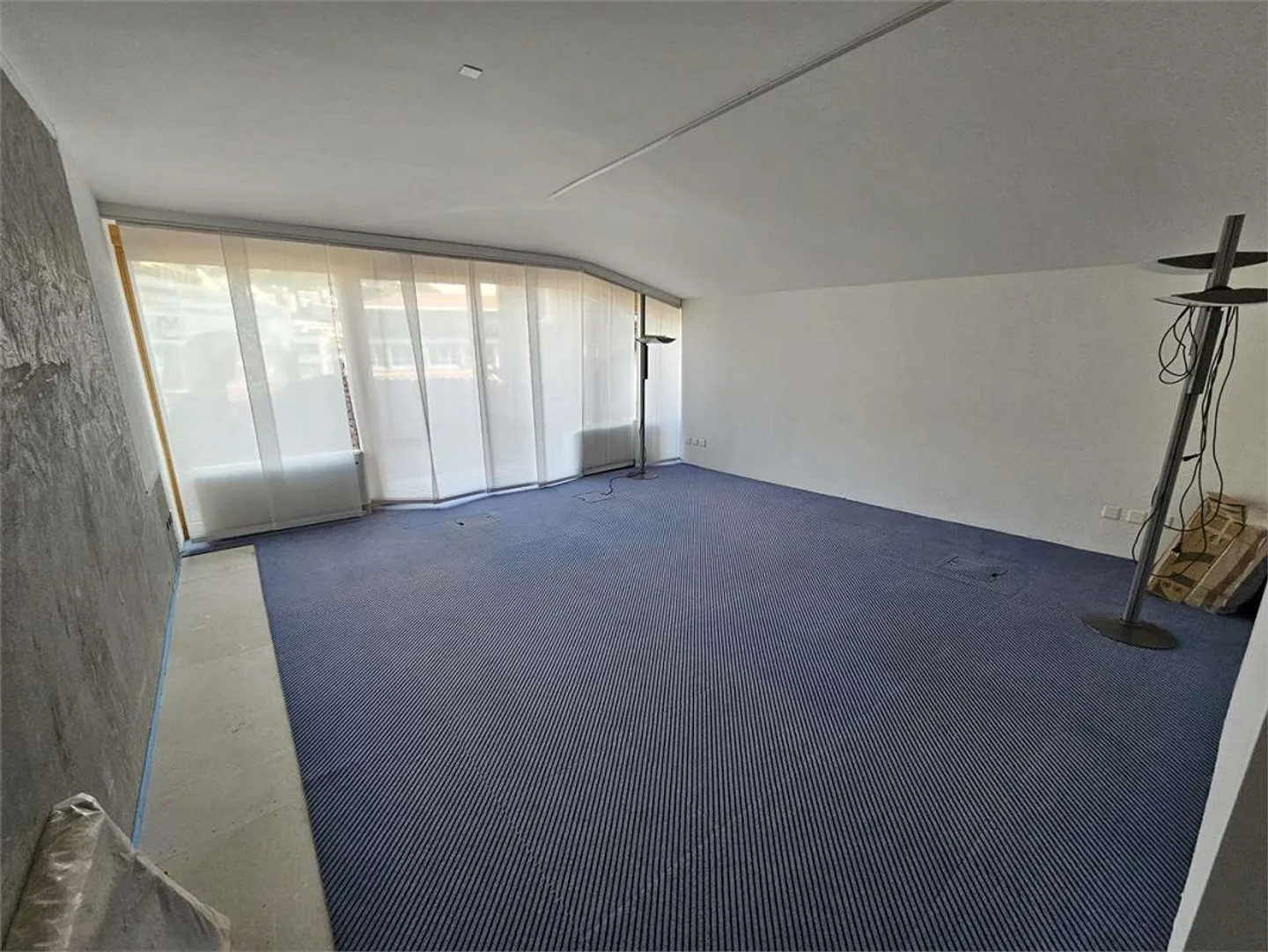 Lugano Zentrum, Büro im obersten Stockwerk 7.5 Zimmer - Foto 8 von 13