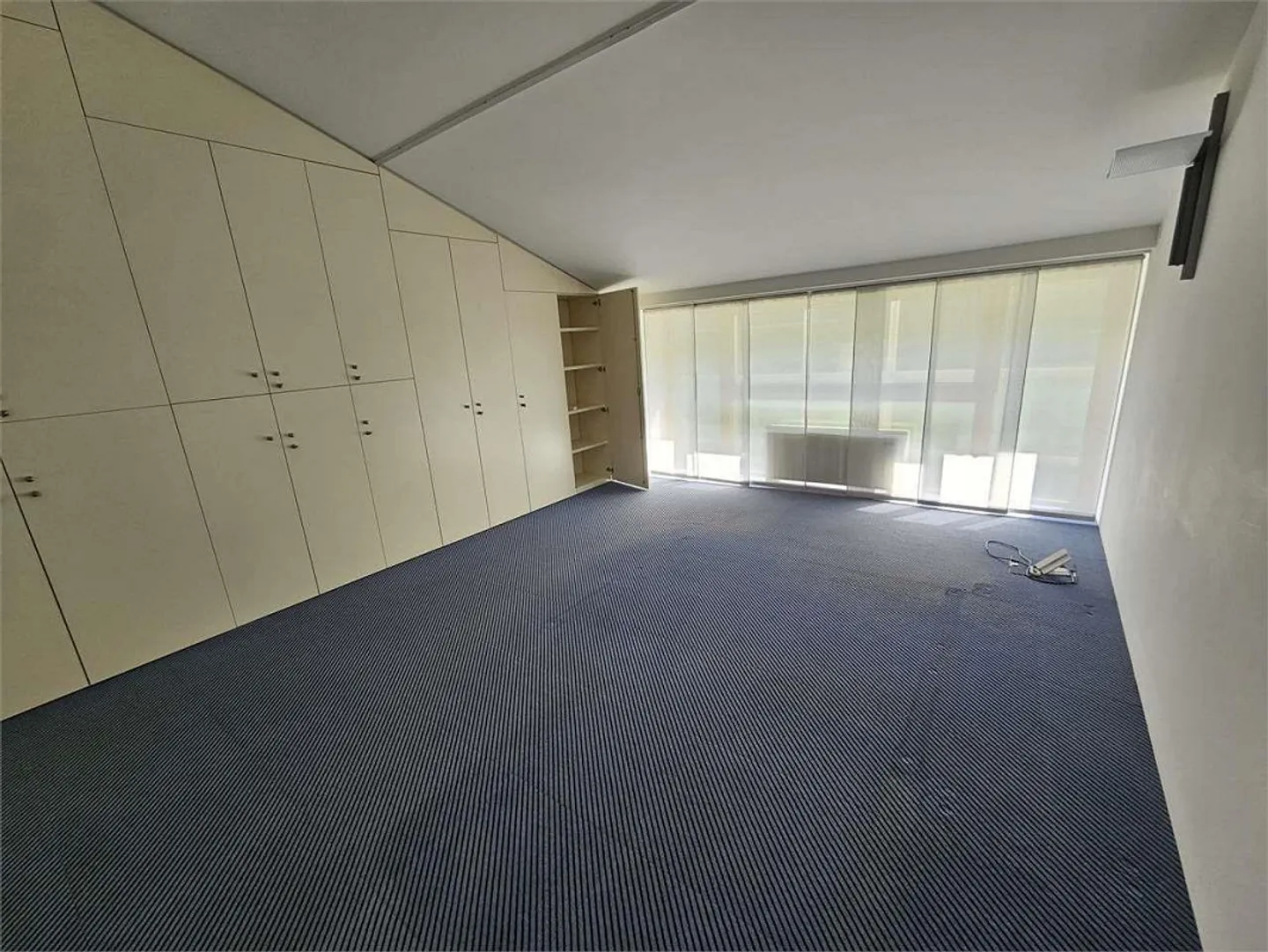 Lugano Zentrum, Büro im obersten Stockwerk 7.5 Zimmer - Foto 10 von 13