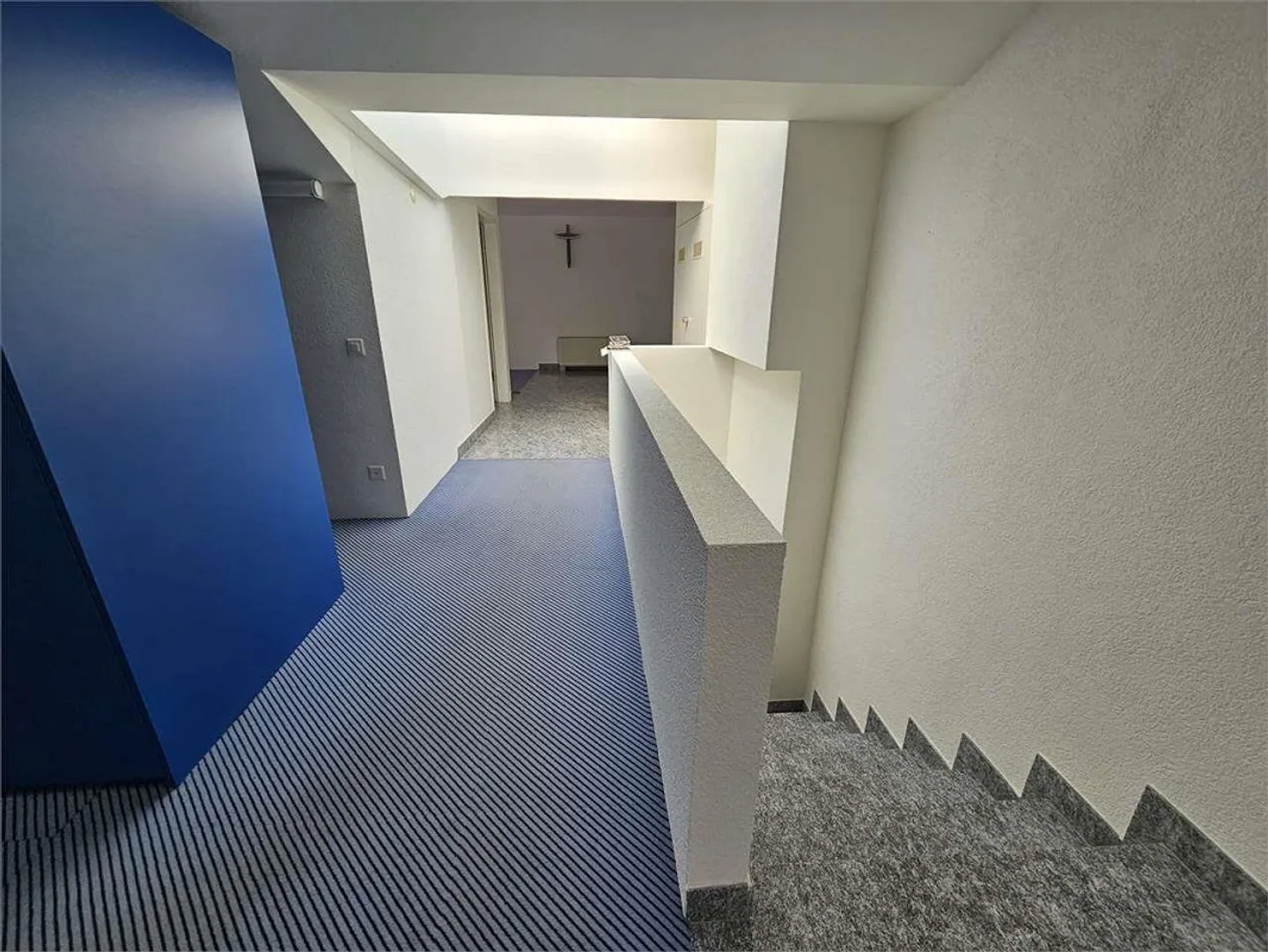 Lugano Zentrum, Büro im obersten Stockwerk 7.5 Zimmer - Foto 12 von 13