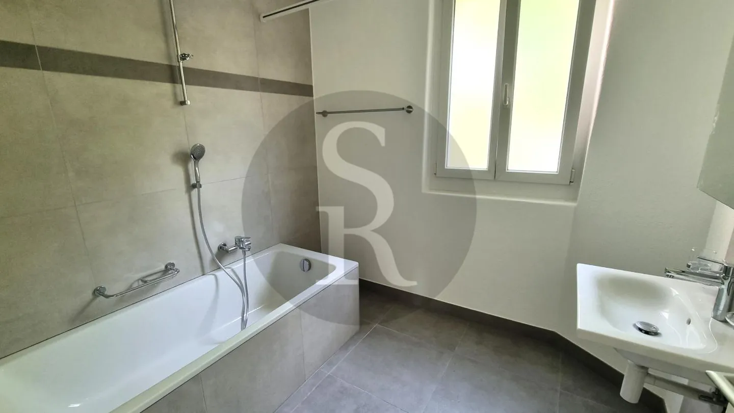 Appartamento 4 locali - Foto 4 di 6