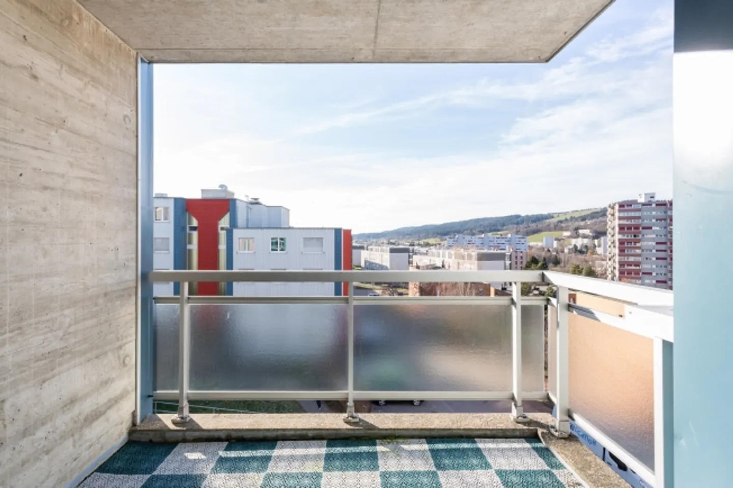 Apartment for rent - Photo 1 of 7