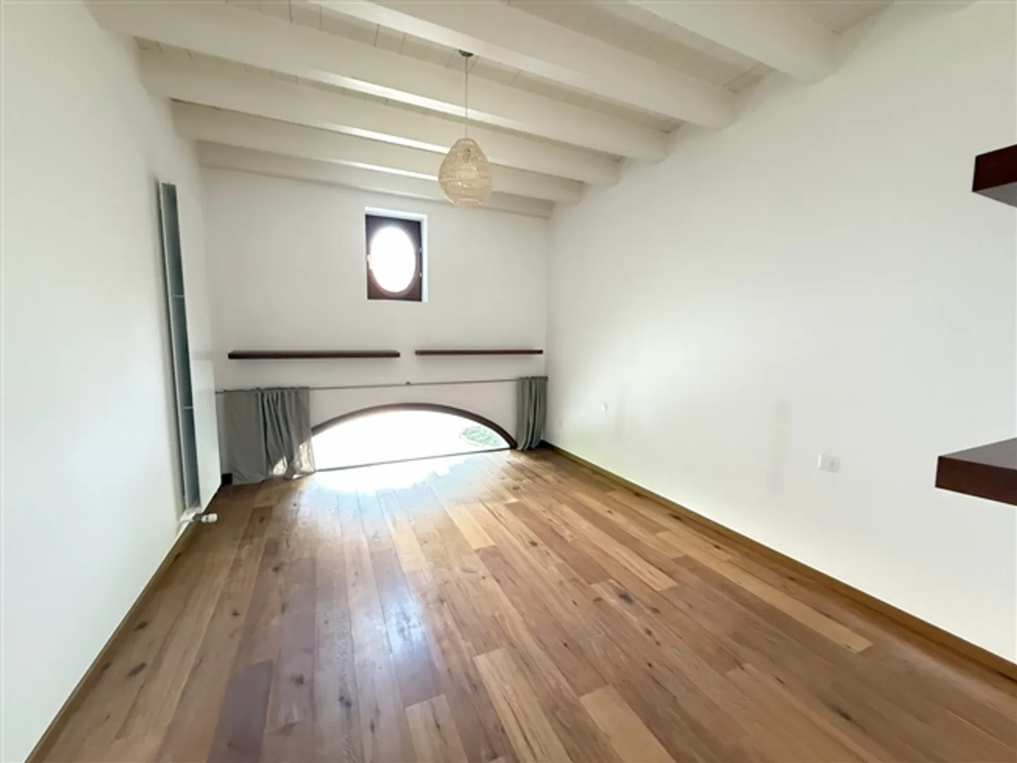 ECCELLENTE TRIPLEX CON GIARDINO DI 6 CAMERE - Foto 8 di 13