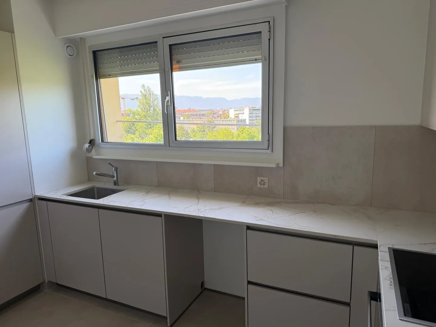 5-room apartment - Photo 2 of 8