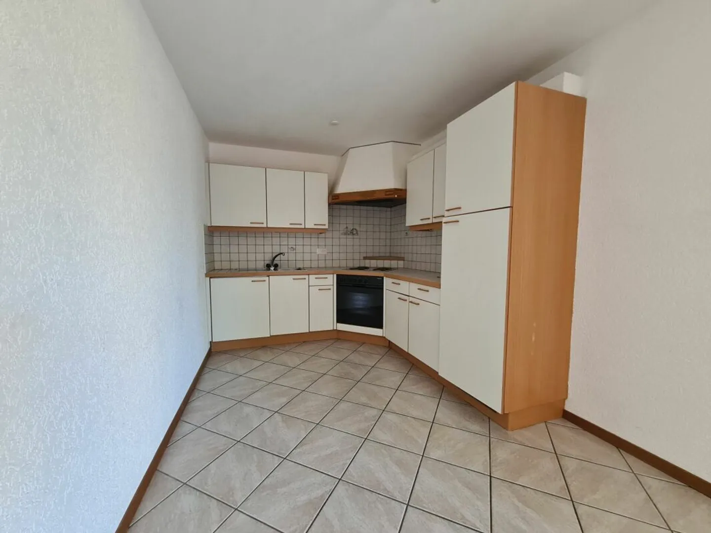 Appartement Charmant avec Terrasse - Photo 3 sur 10
