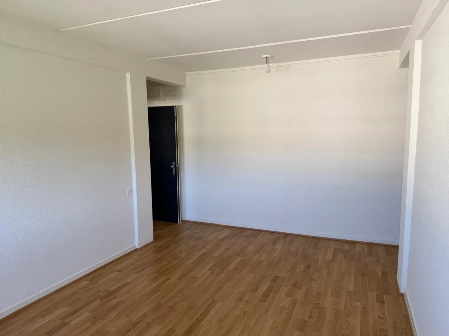 5-room apartment - Photo 3 of 8