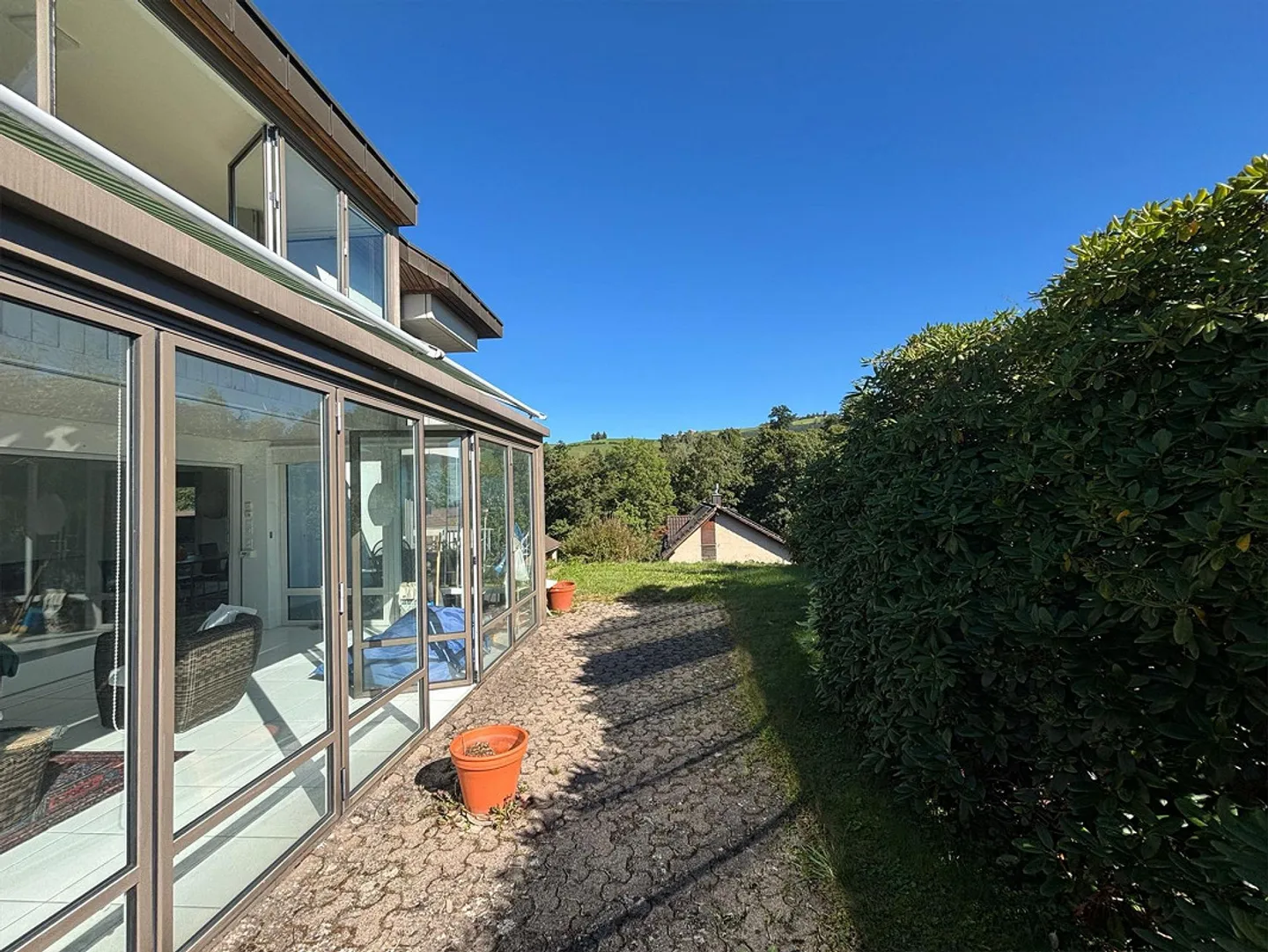 Appartamento 5.5 stanze con giardino d'inverno e vista lago ad Allenwinden / Zug - Foto 2 di 5