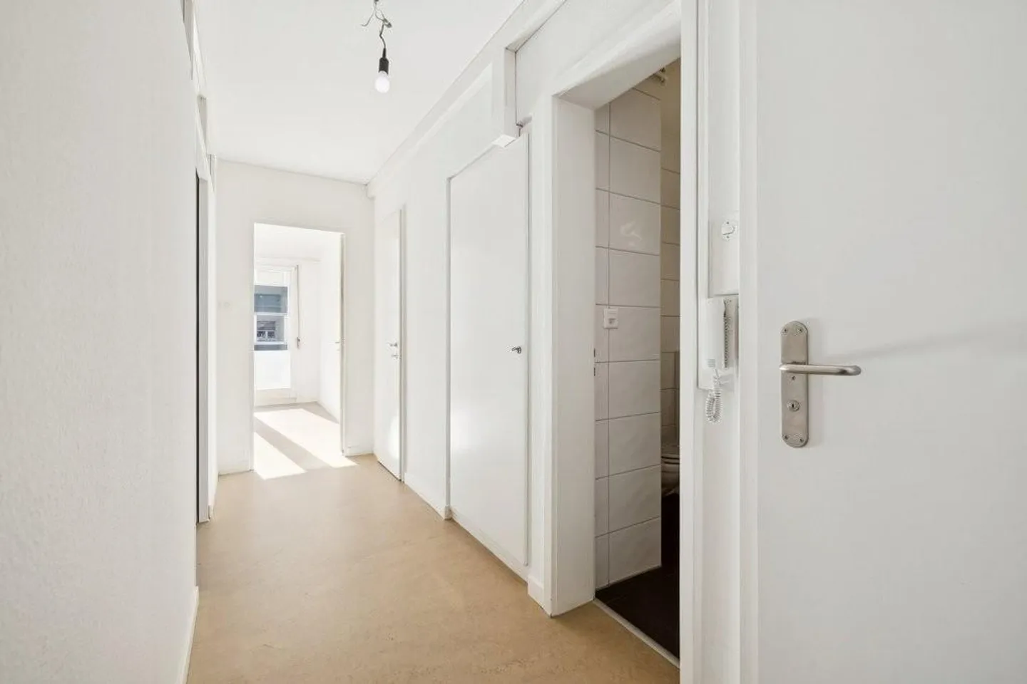 Great office/studio/practice spaces near SBB train station - Photo 2 of 9