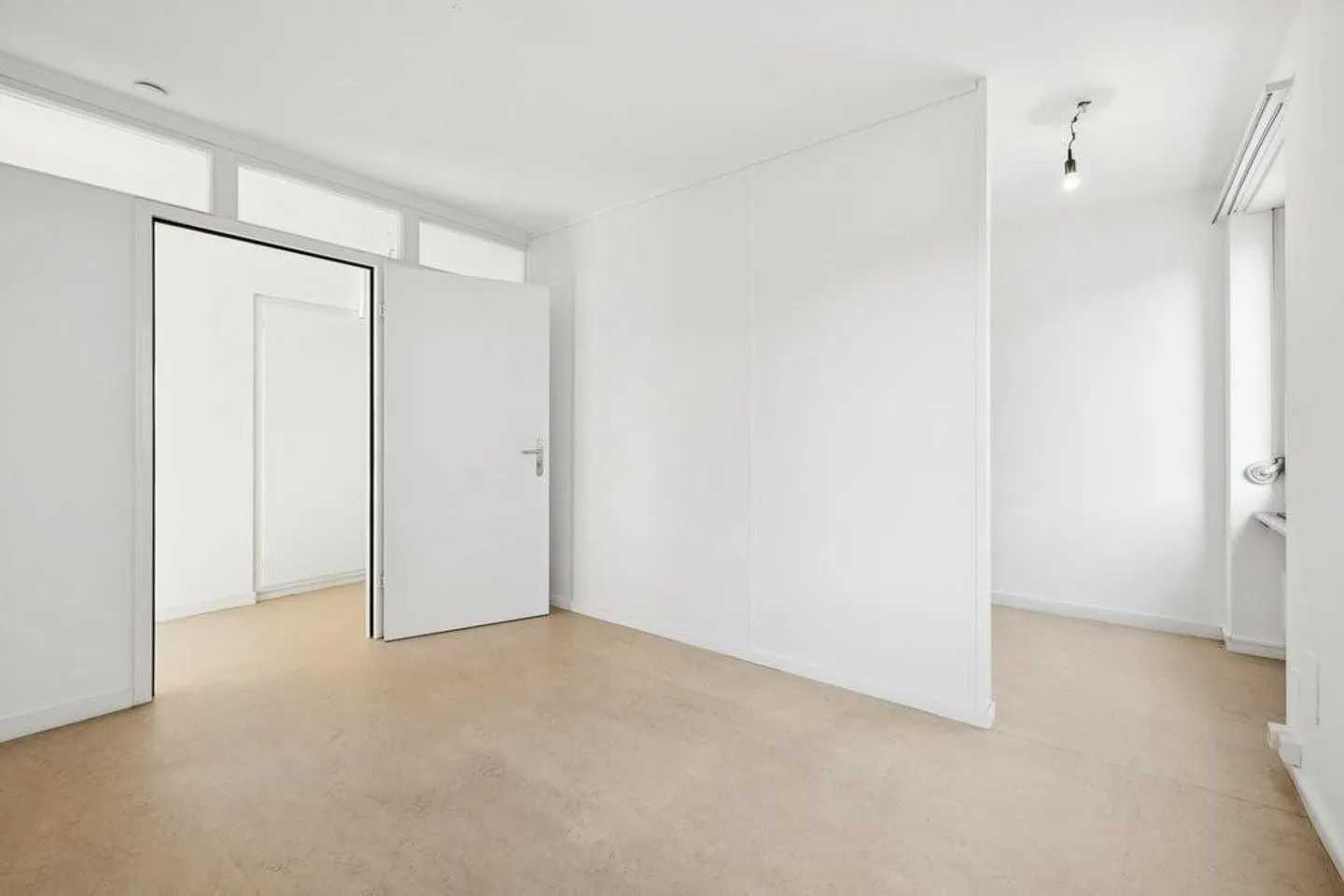 Great office/studio/practice spaces near SBB train station - Photo 6 of 9