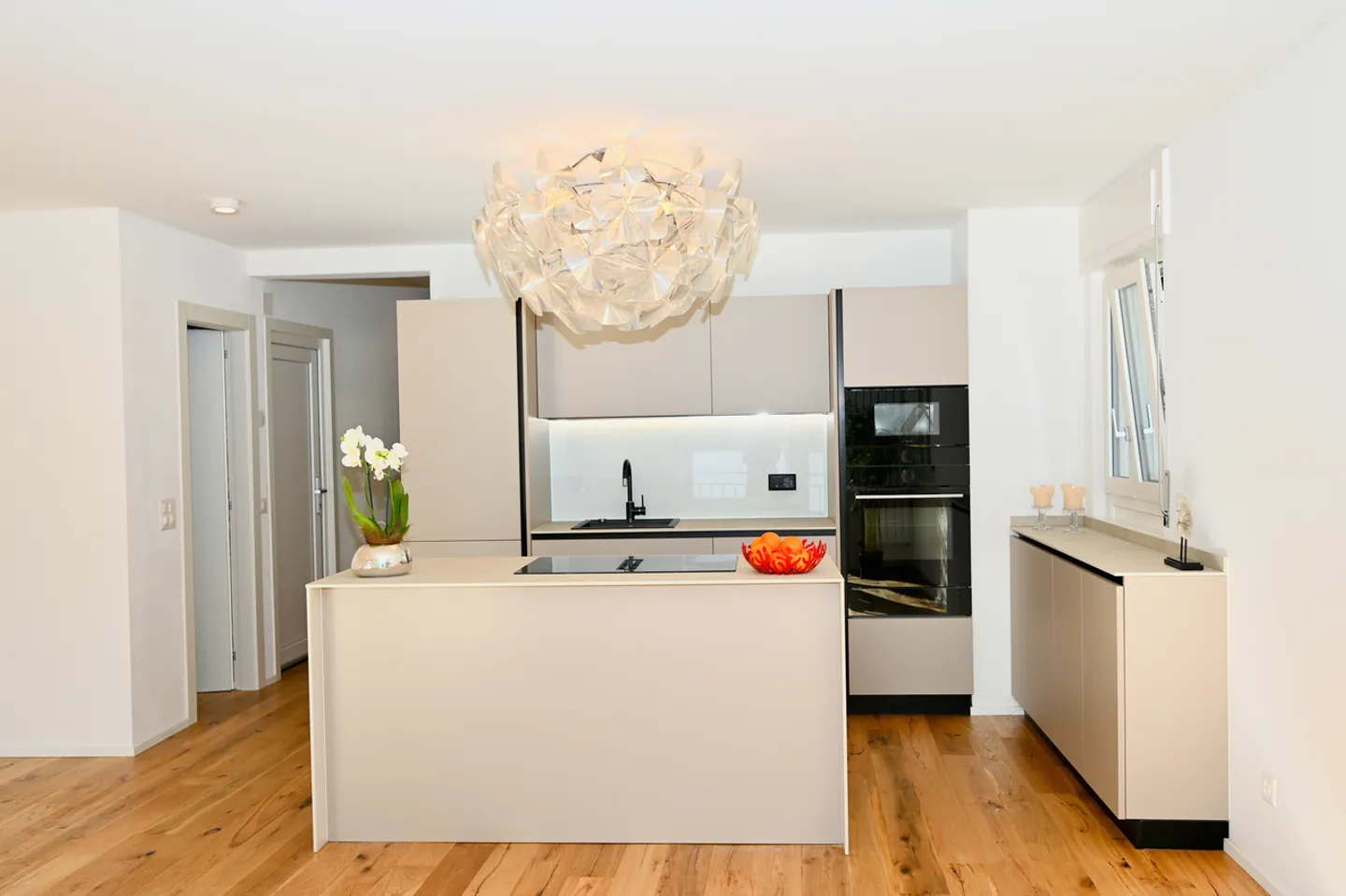 Completely renovated apartment with lake view in Ponte Tresa - Photo 9 of 12