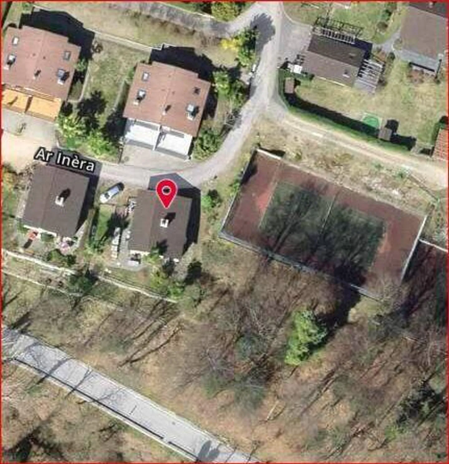 Single-family house with large garden in Astano - Photo 4 of 13