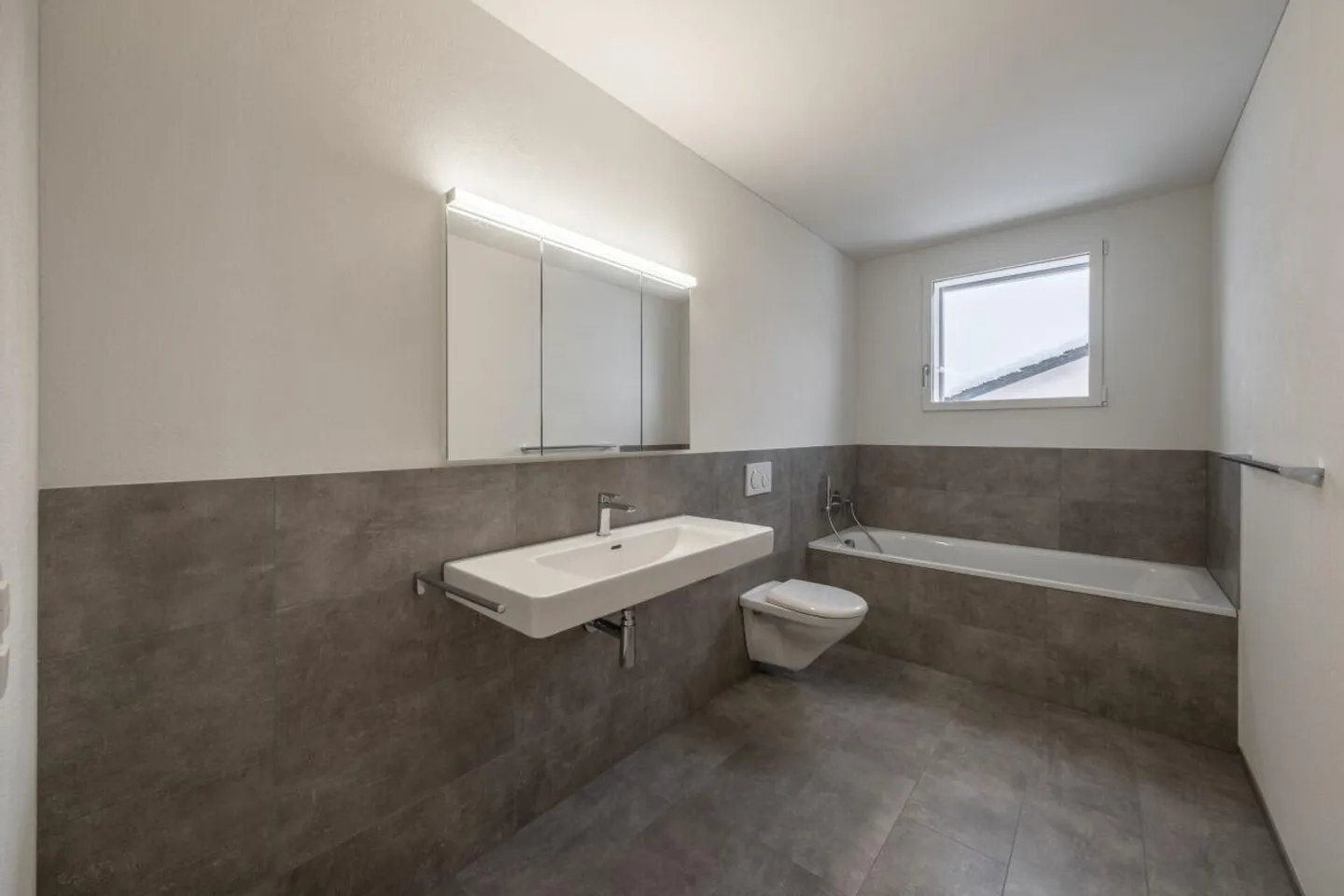 Bright Family Apartment in a Quiet Neighborhood - Photo 7 of 12