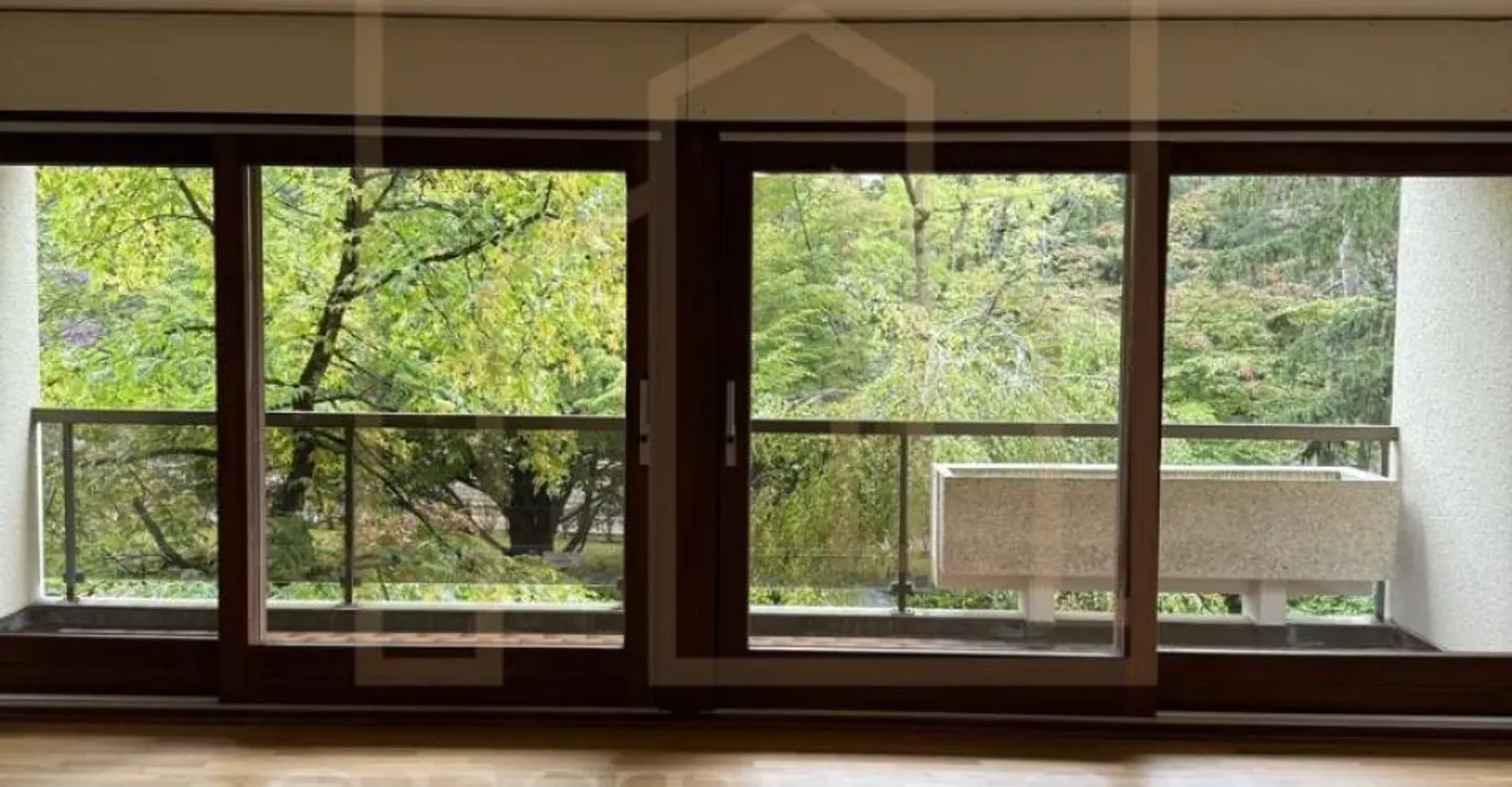 Lumineux 3 pièces avec balcons – Bail à durée déterminée - Foto 1 von 10
