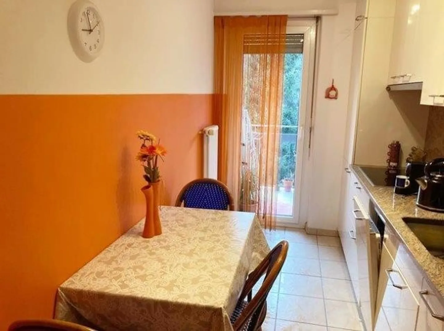 Gemütliche Wohnung mit Balkonen - Foto 3 von 11