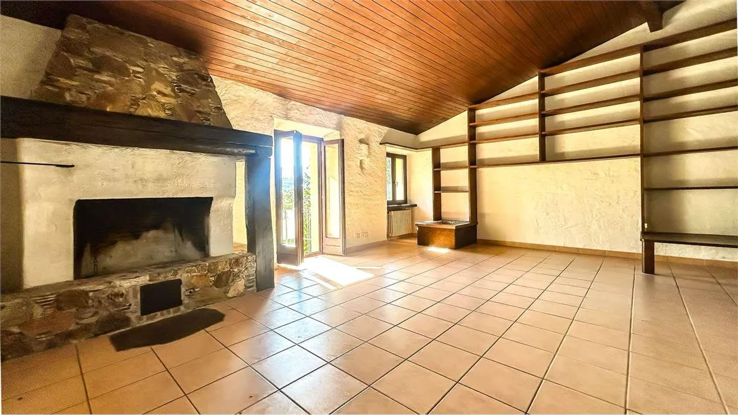 Casa storica con giardino - Foto 4 di 12