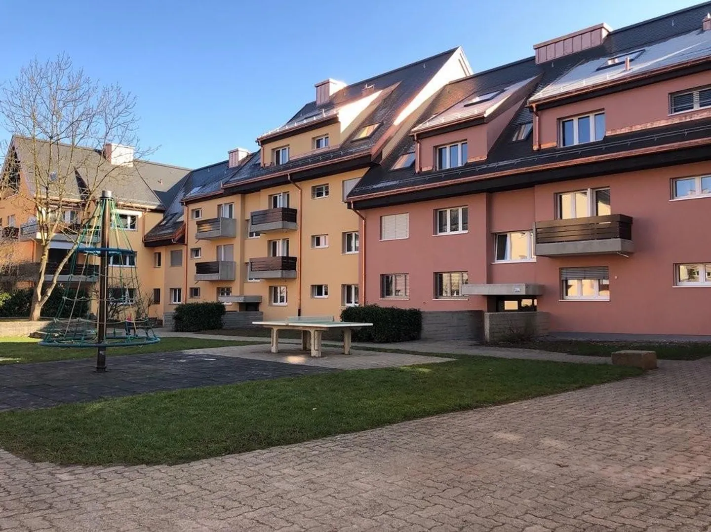 Elektro-Parkplätze in Zürich - Foto 1 von 1