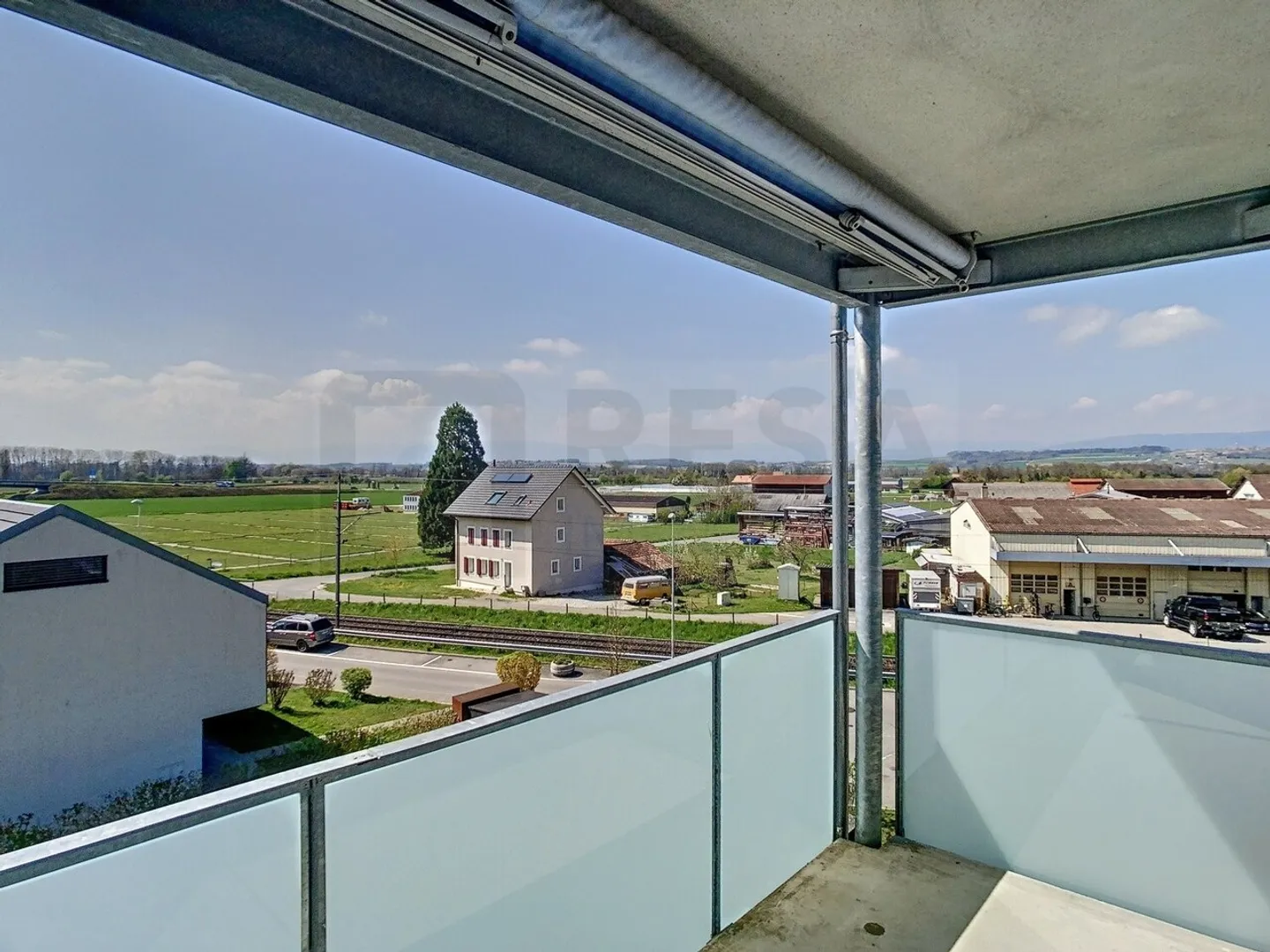 LUMINEUX ET FONCTIONNEL 2.5 pièces - Photo 2 sur 10