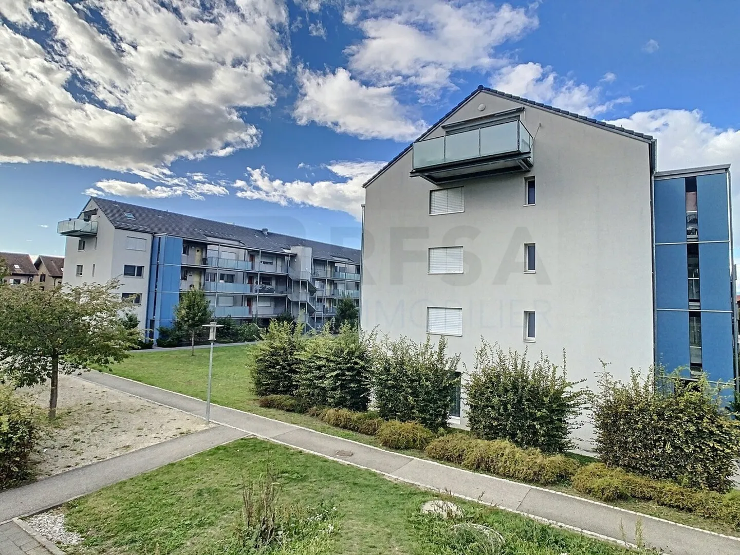 LUMINEUX ET FONCTIONNEL 2.5 pièces - Photo 9 sur 10