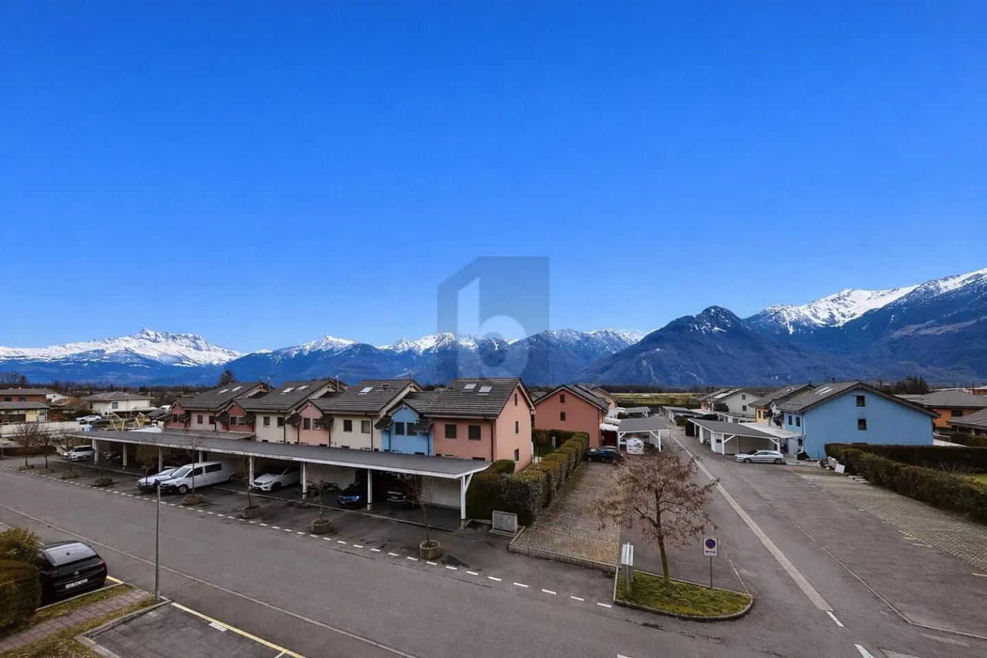 GERÄUMIG, RUHIG & NAHE DER NATUR - Foto 1 von 6