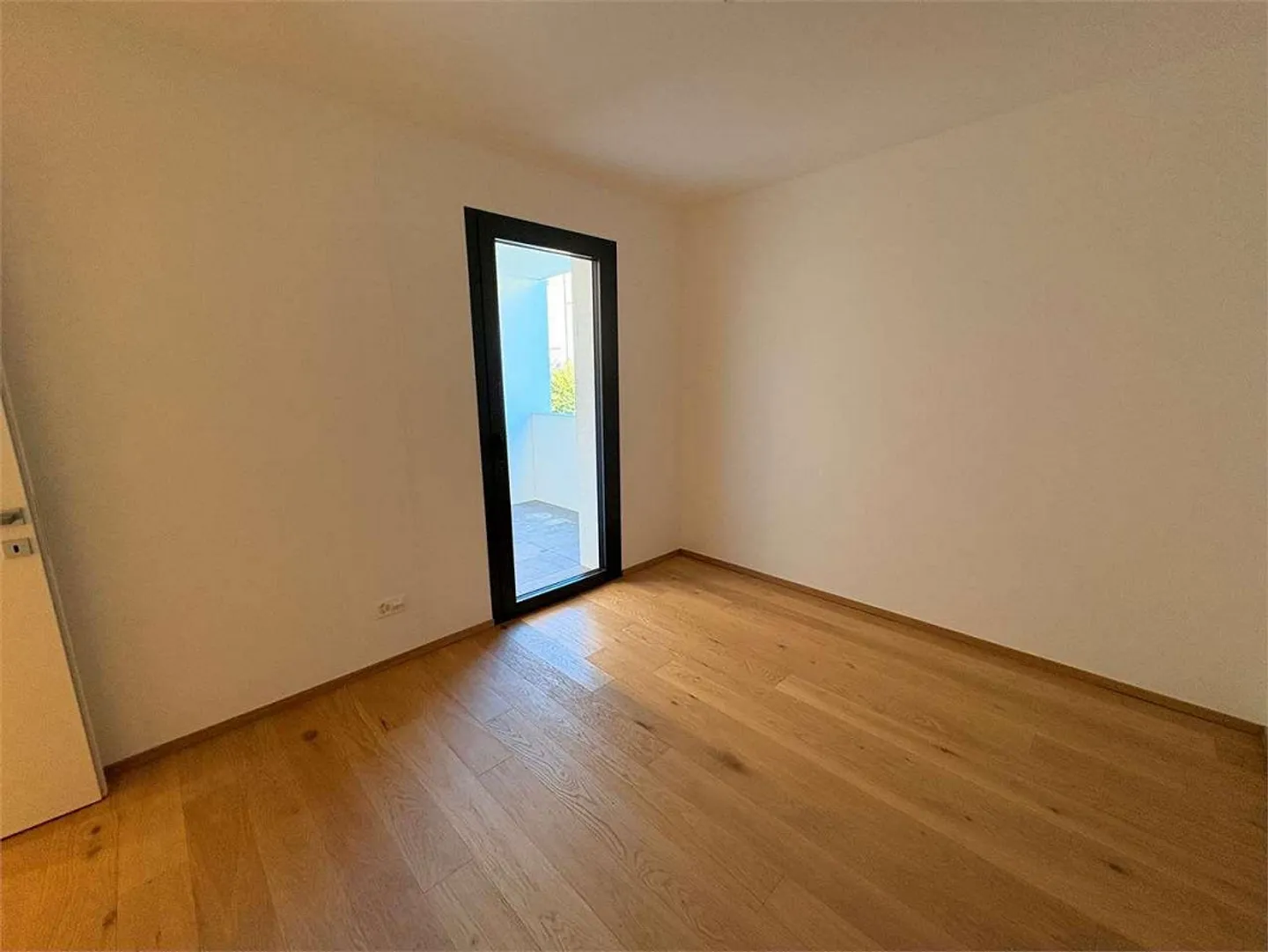 APPARTEMENT 3.5 PIÈCES RAFFINÉ À MASSAGNO - Photo 3 sur 13