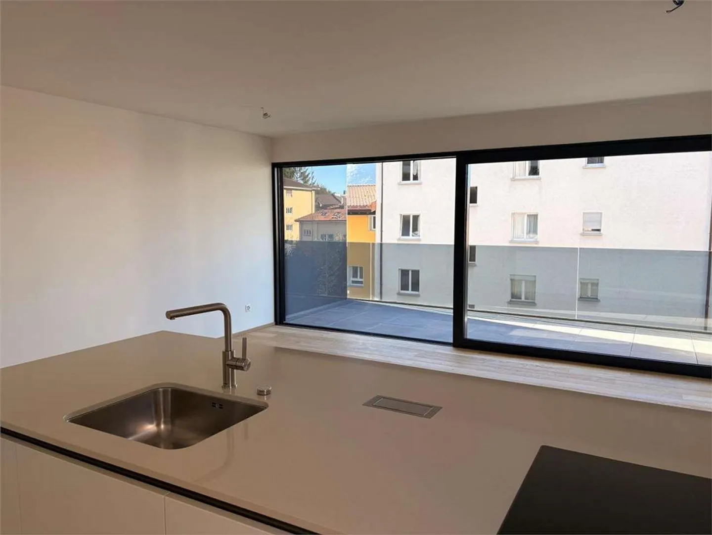 APPARTEMENT 3.5 PIÈCES RAFFINÉ À MASSAGNO - Photo 1 sur 13