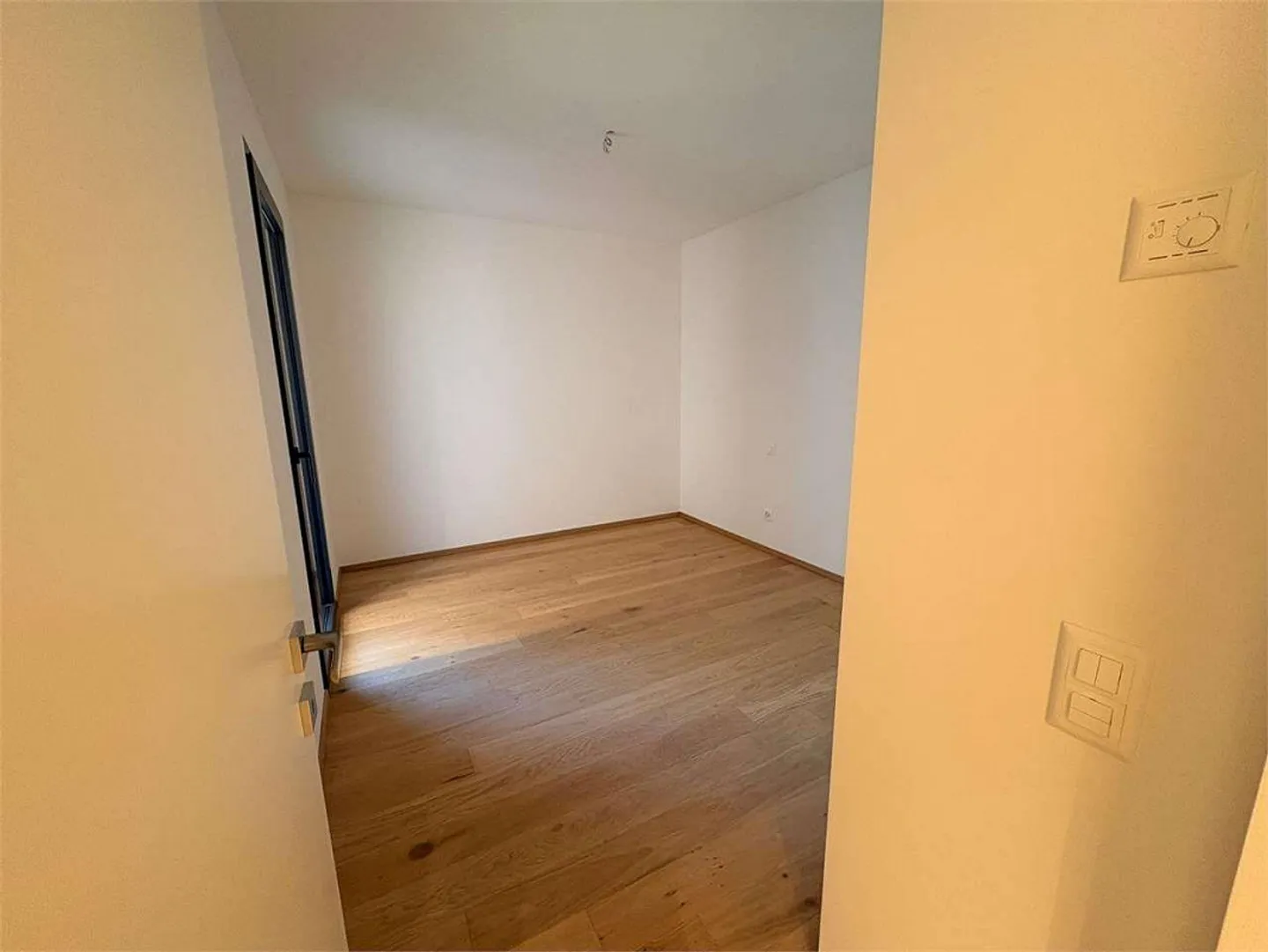 APPARTEMENT 3.5 PIÈCES RAFFINÉ À MASSAGNO - Photo 4 sur 13