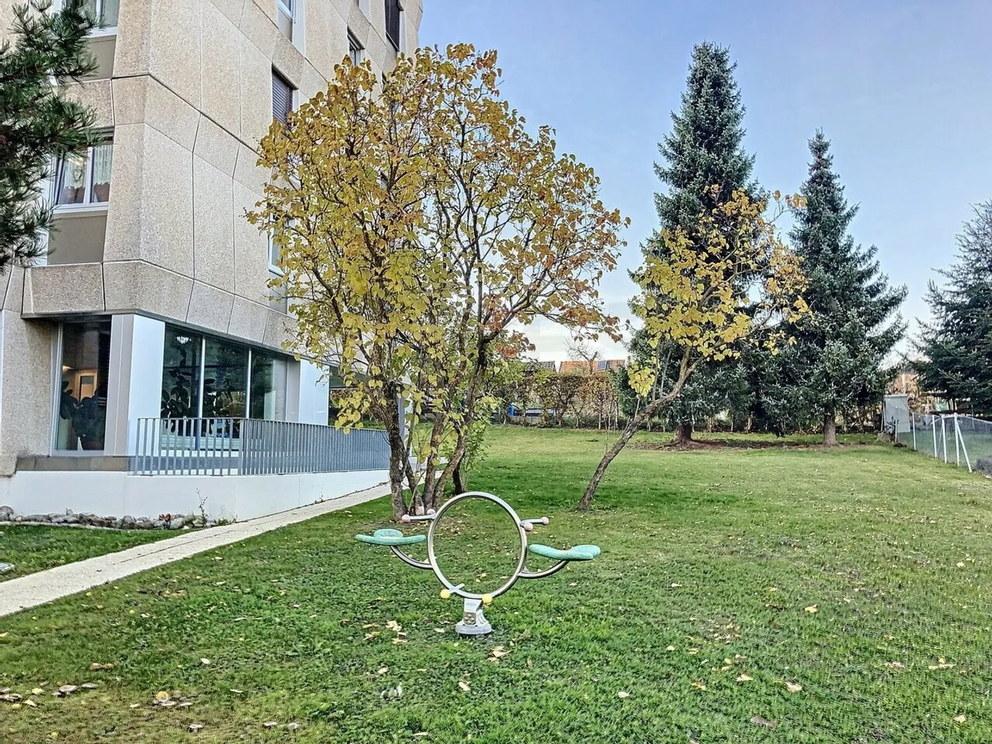 Très grand 2½ pièces à louer - Photo 6 sur 6