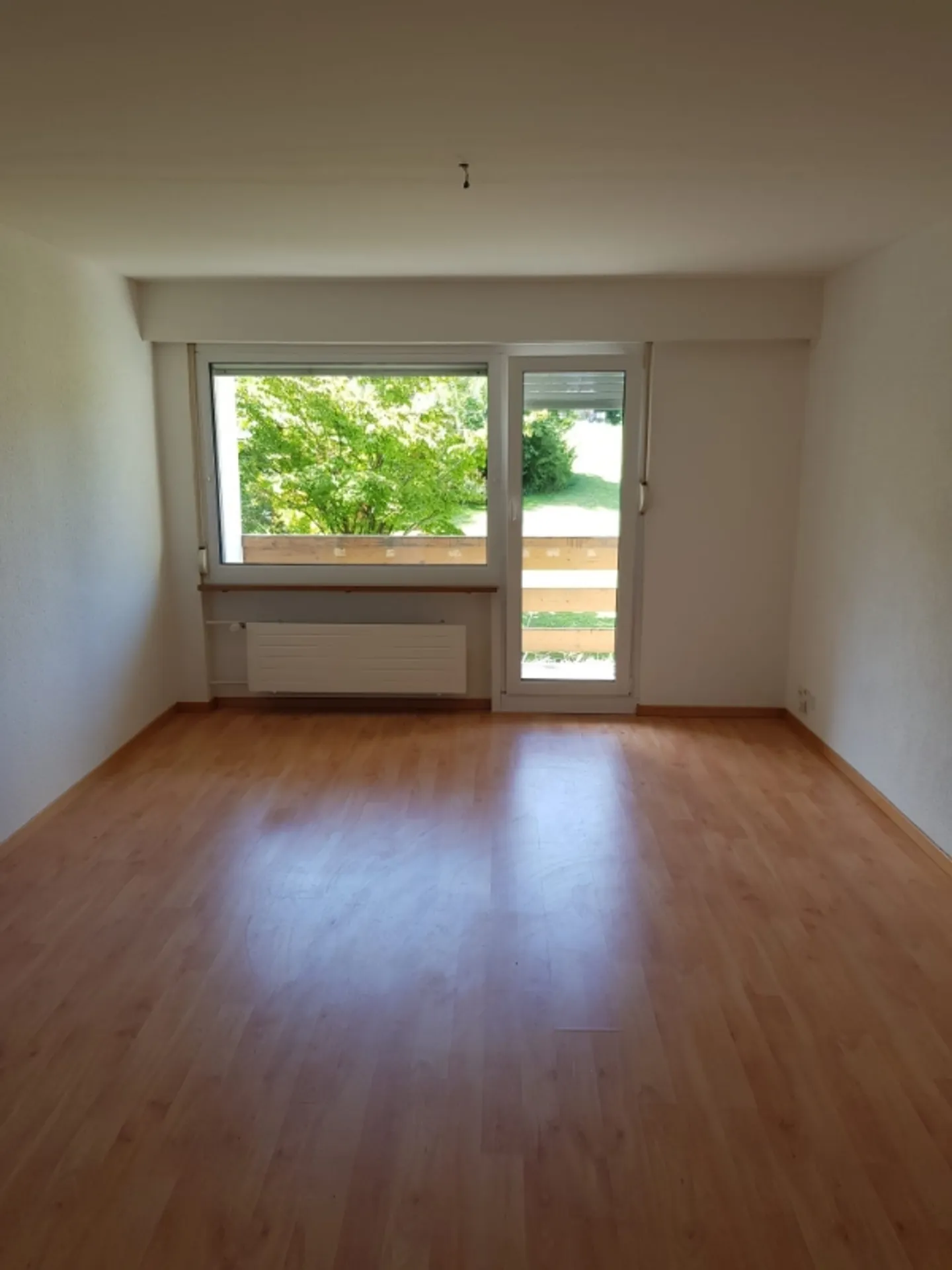 Appartement 3 1/2 pièces abordable, calme et ensoleillé à Zizers sans ascenseur - Photo 4 sur 6