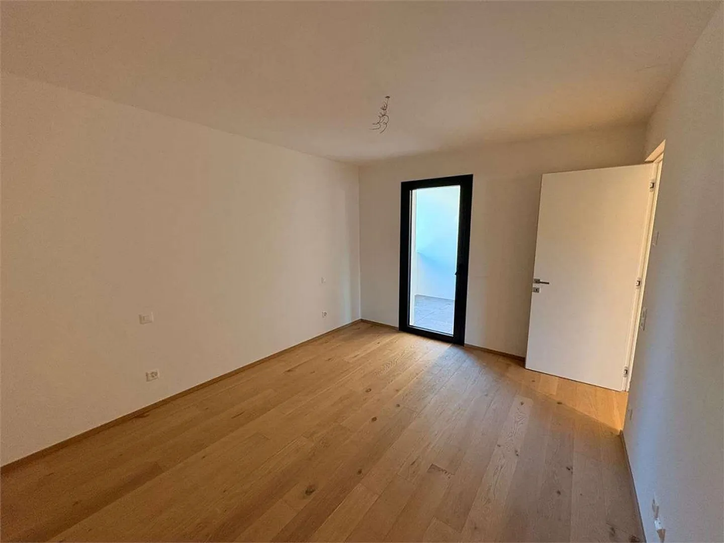 APPARTEMENT 3.5 PIÈCES RAFFINÉ À MASSAGNO - Photo 11 sur 13