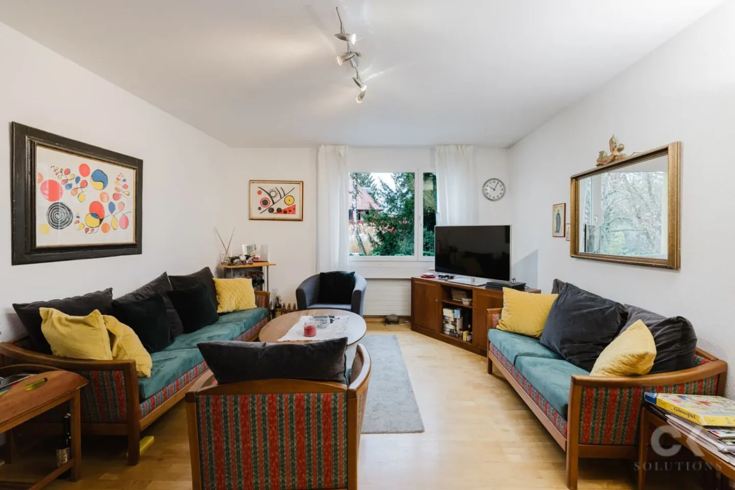 Arrive, Live, Enjoy - Garden Apartment with Thoughtful Layout - Photo 6 of 14