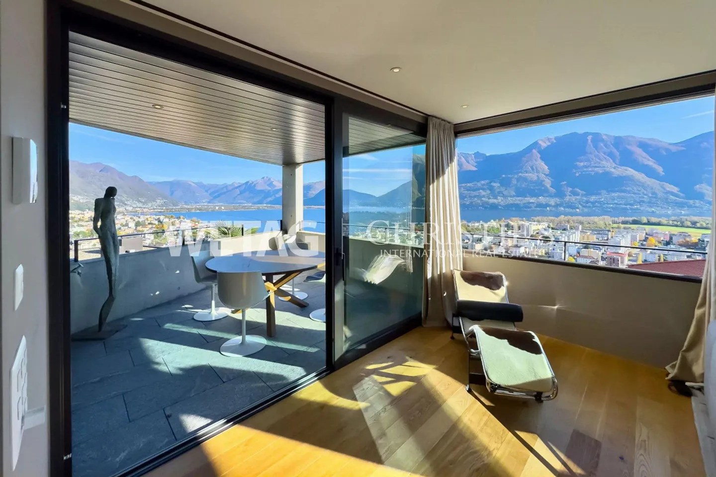 Moderne & helle Duplex-Wohnung mit Seeblick in Locarno-Monti zu verkaufen - Foto 4 von 13