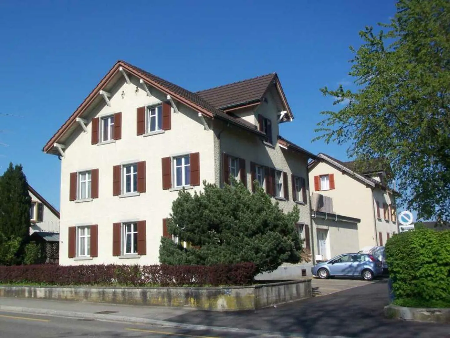 Bright, sunny old apartment in the Breitequartier - Photo 1 of 5