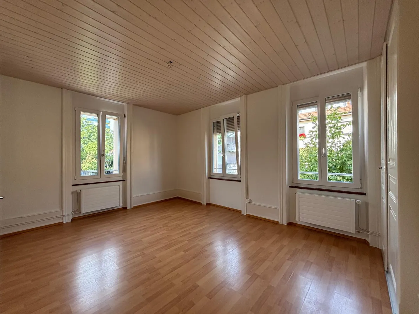 Charming 3-room apartment at Nelkenstrasse 4, Bienne - Photo 1 of 8