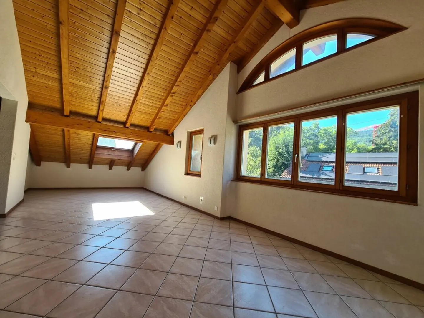 2.5-room apartment with garden - Photo 1 of 6