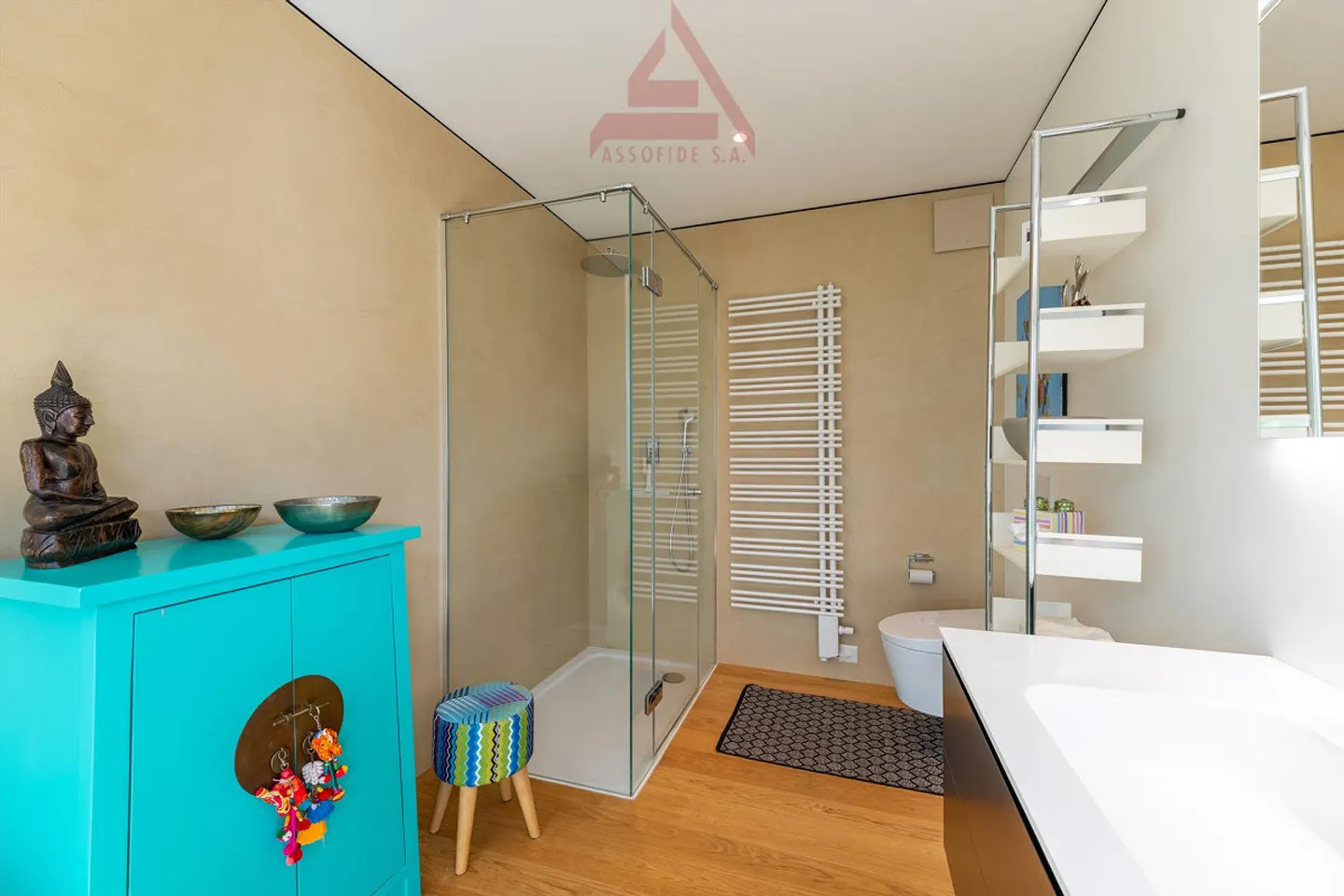 Modern and bright apartment in Muralto - Photo 6 of 10