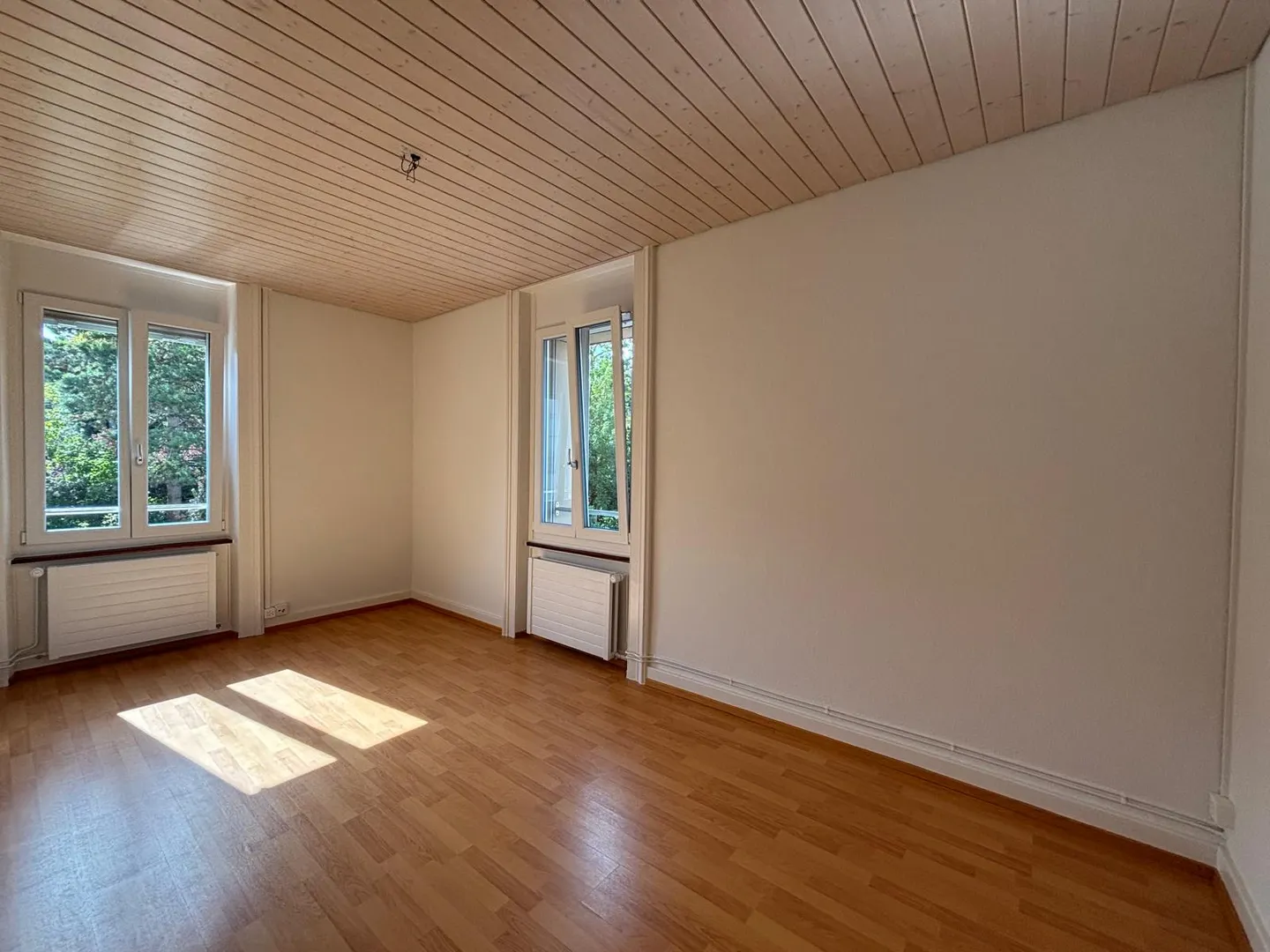 Charming 3-room apartment at Nelkenstrasse 4, Bienne - Photo 5 of 8